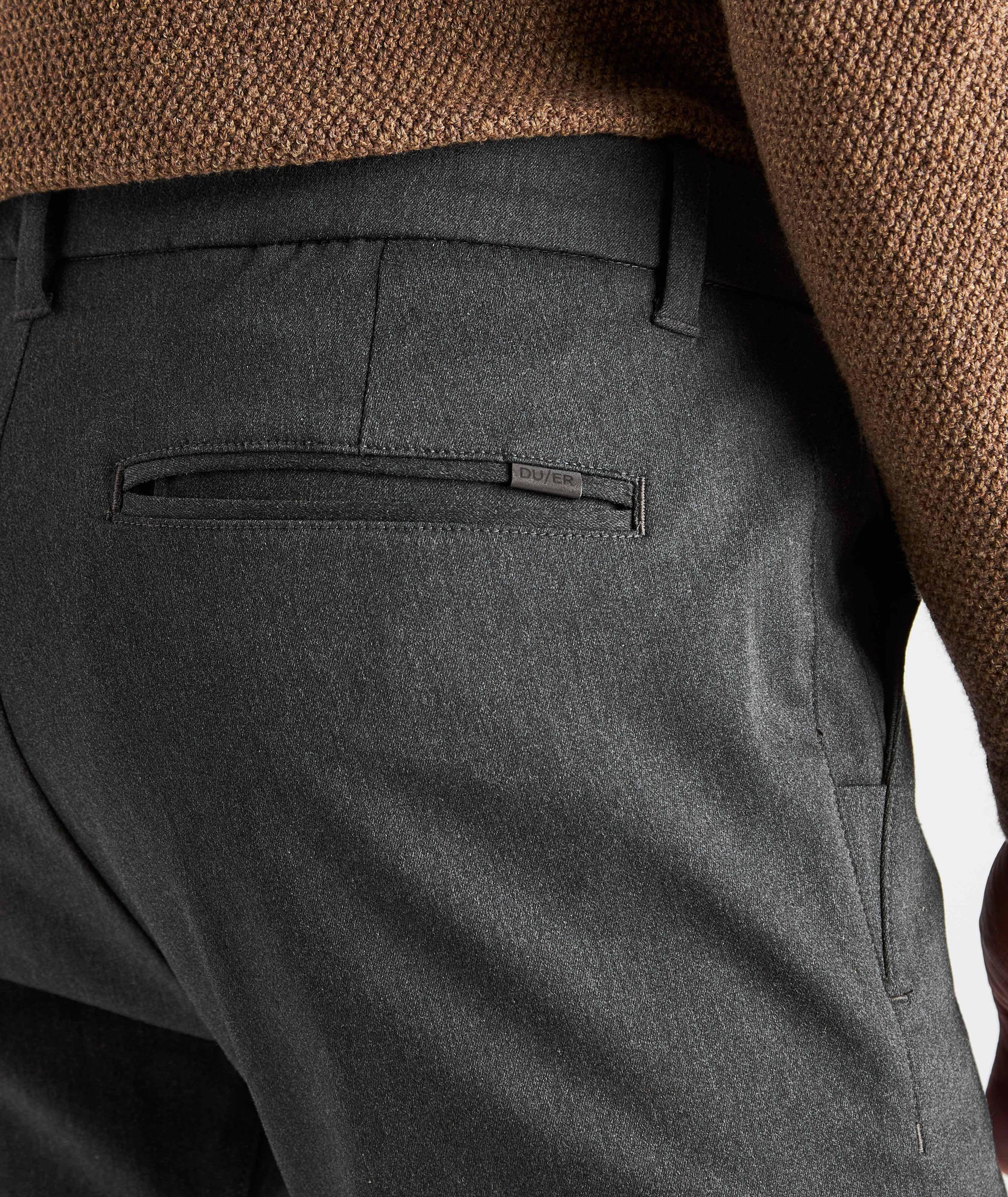 Pantalon en tissu Smart Stretch de coupe amincie image 3