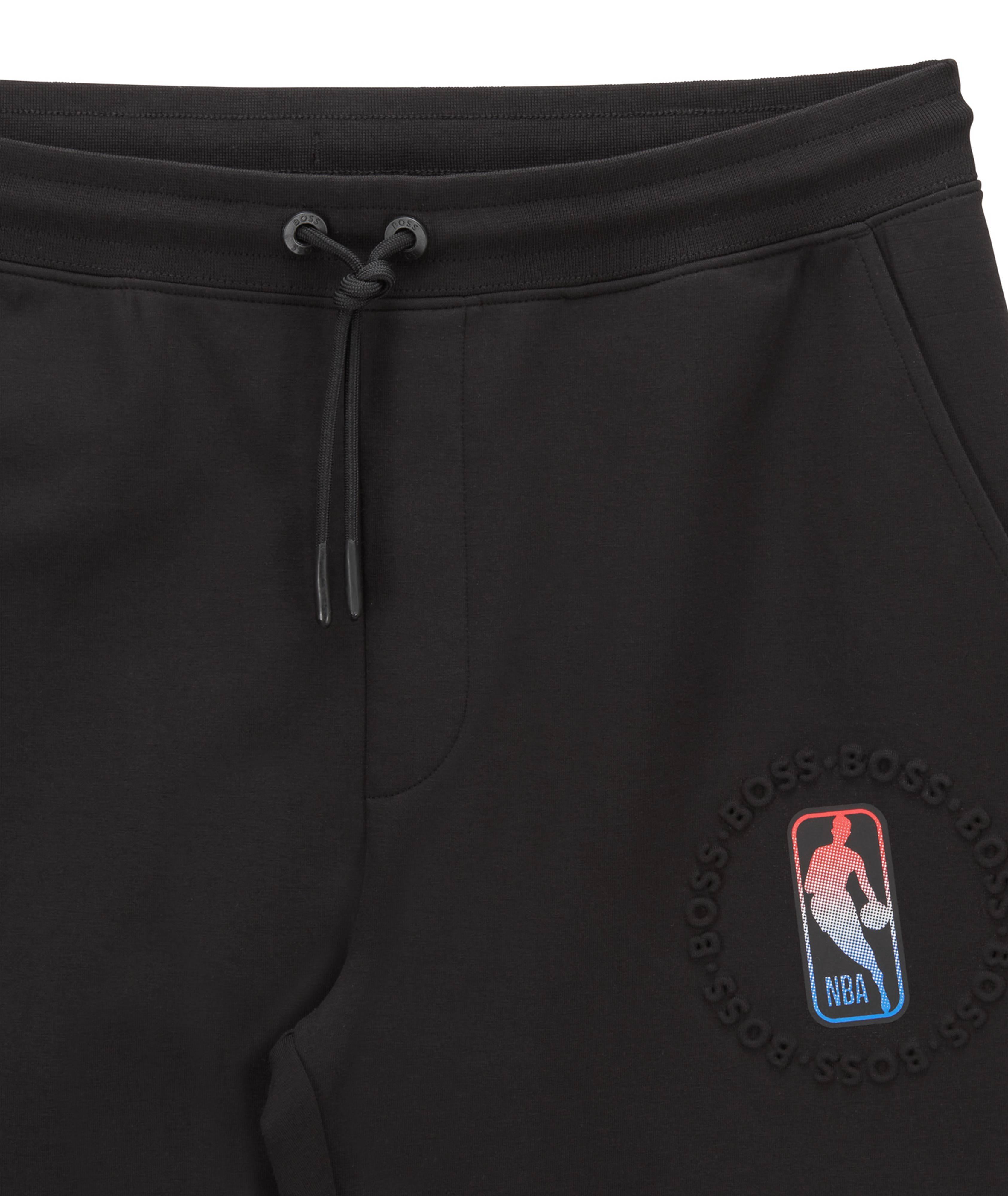 Pantalon sport avec logos, collection NBA image 4