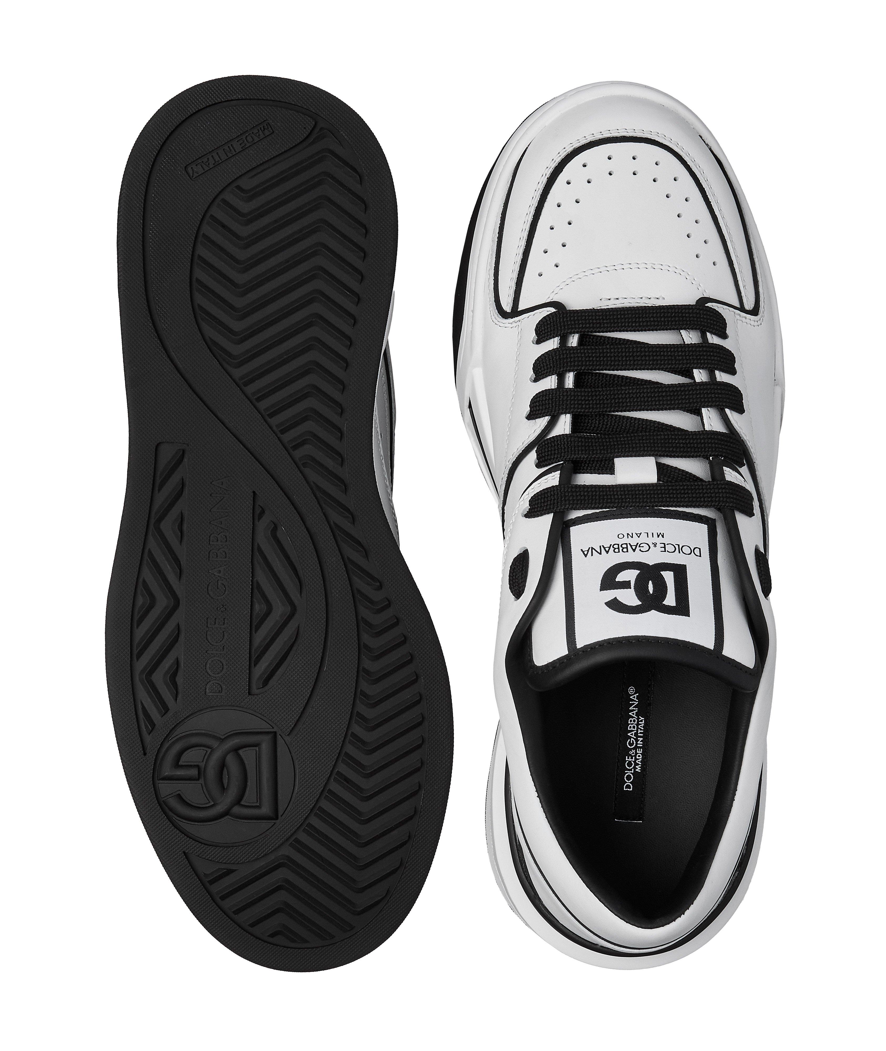 Thumbnail to select image 3