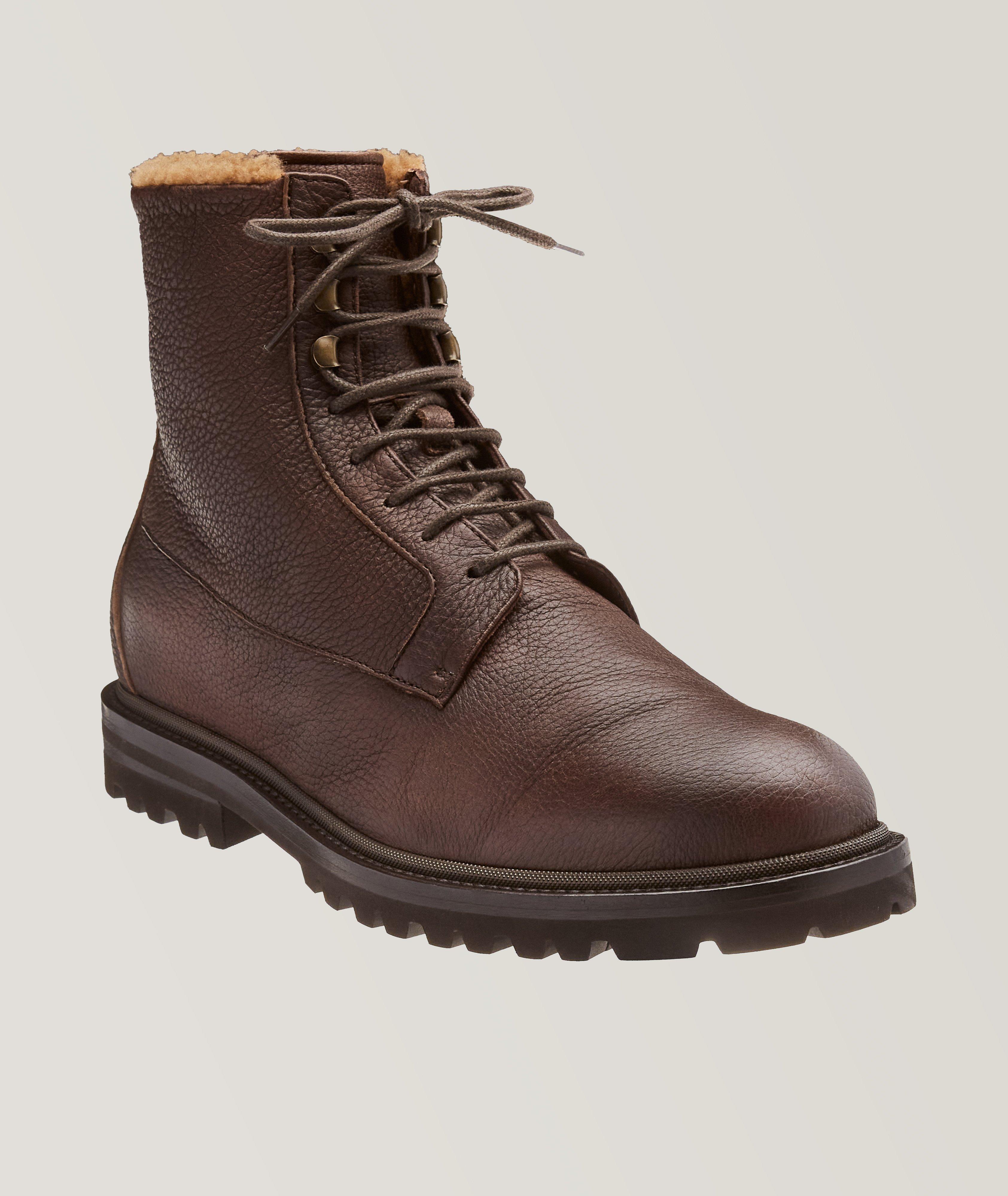 Deerskin boots shop