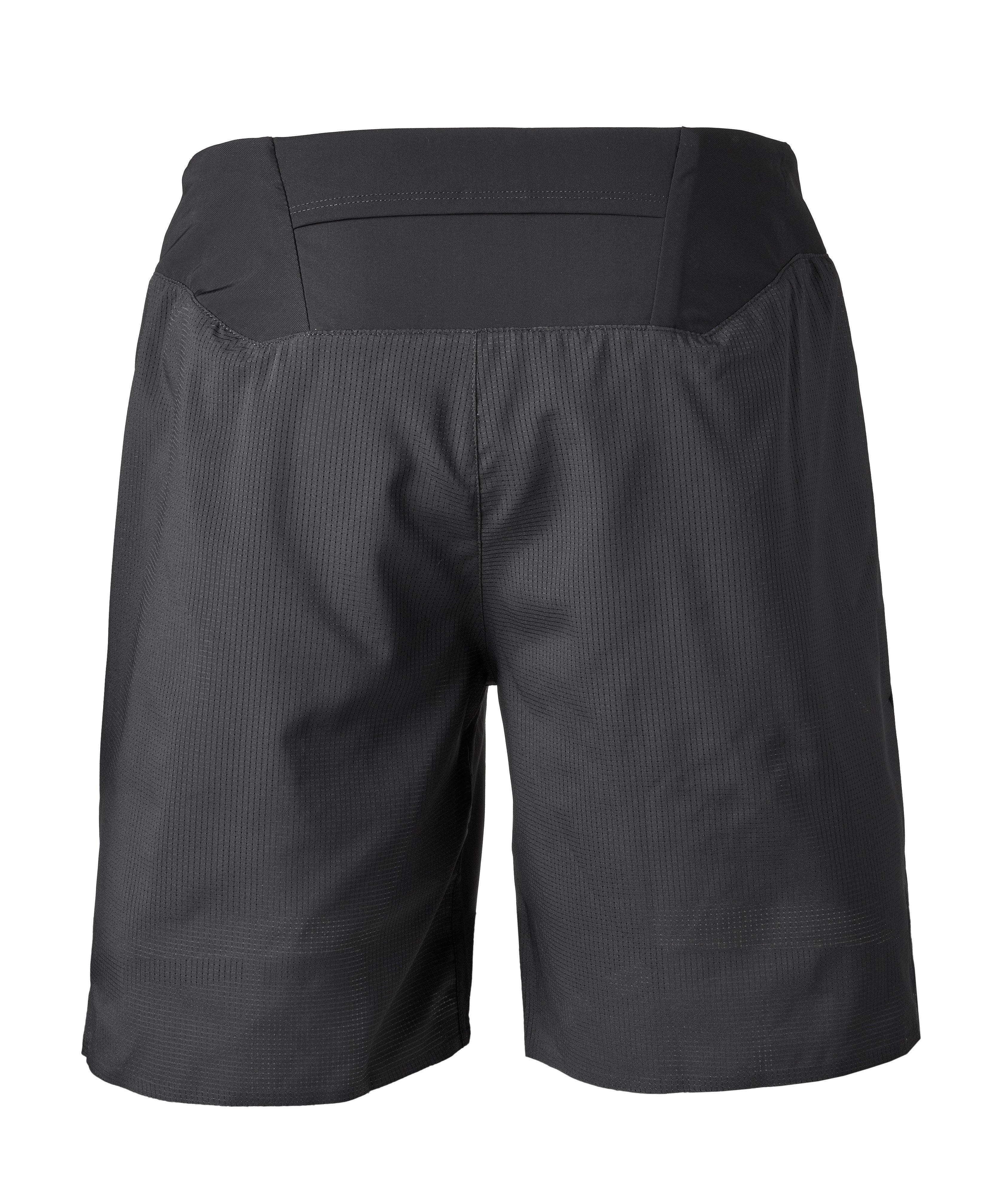 Short en tissu technique léger image 1