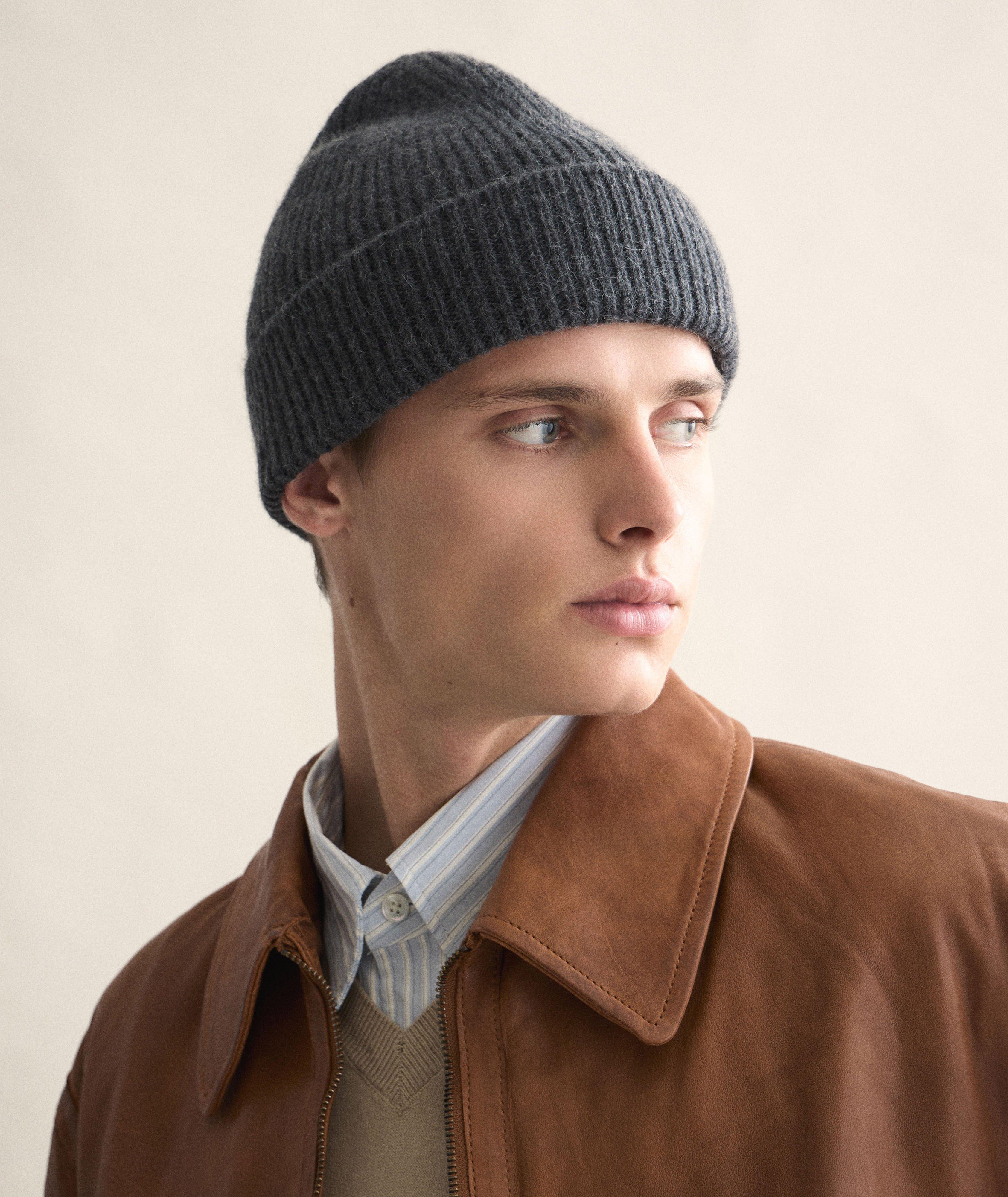 Thumbnail to select image 3