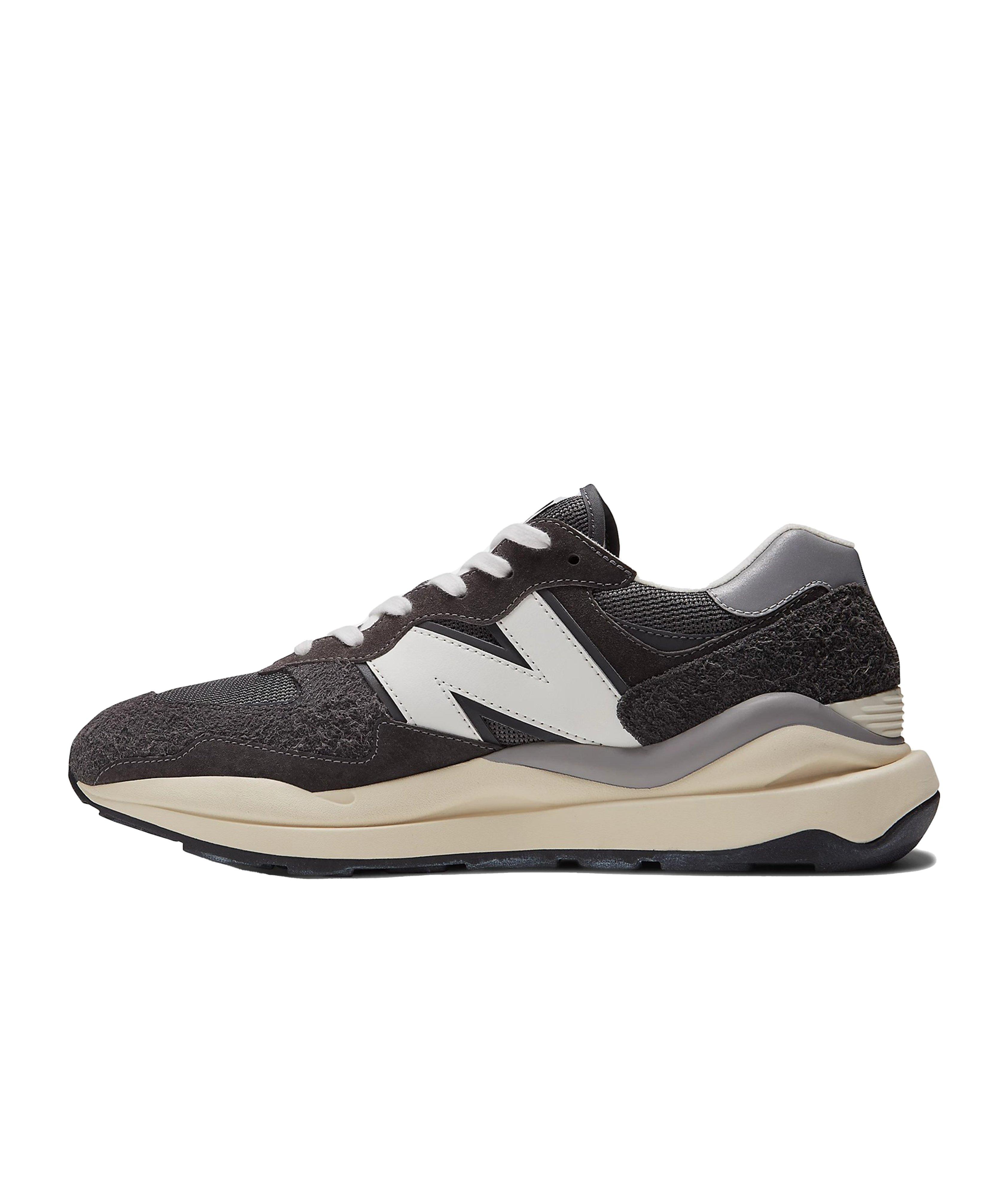 57/40 Sneaker image 1