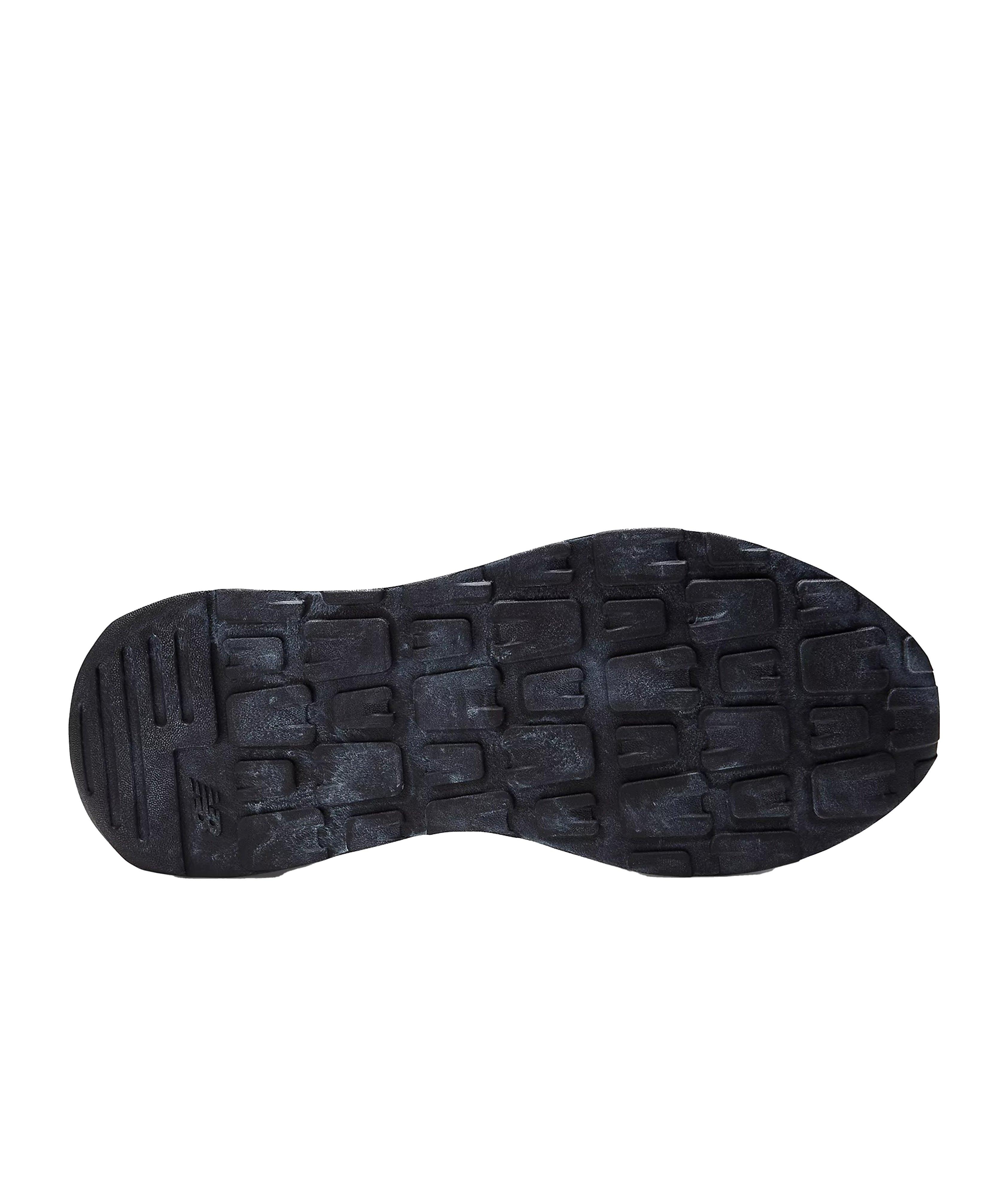 57/40 Sneaker image 3