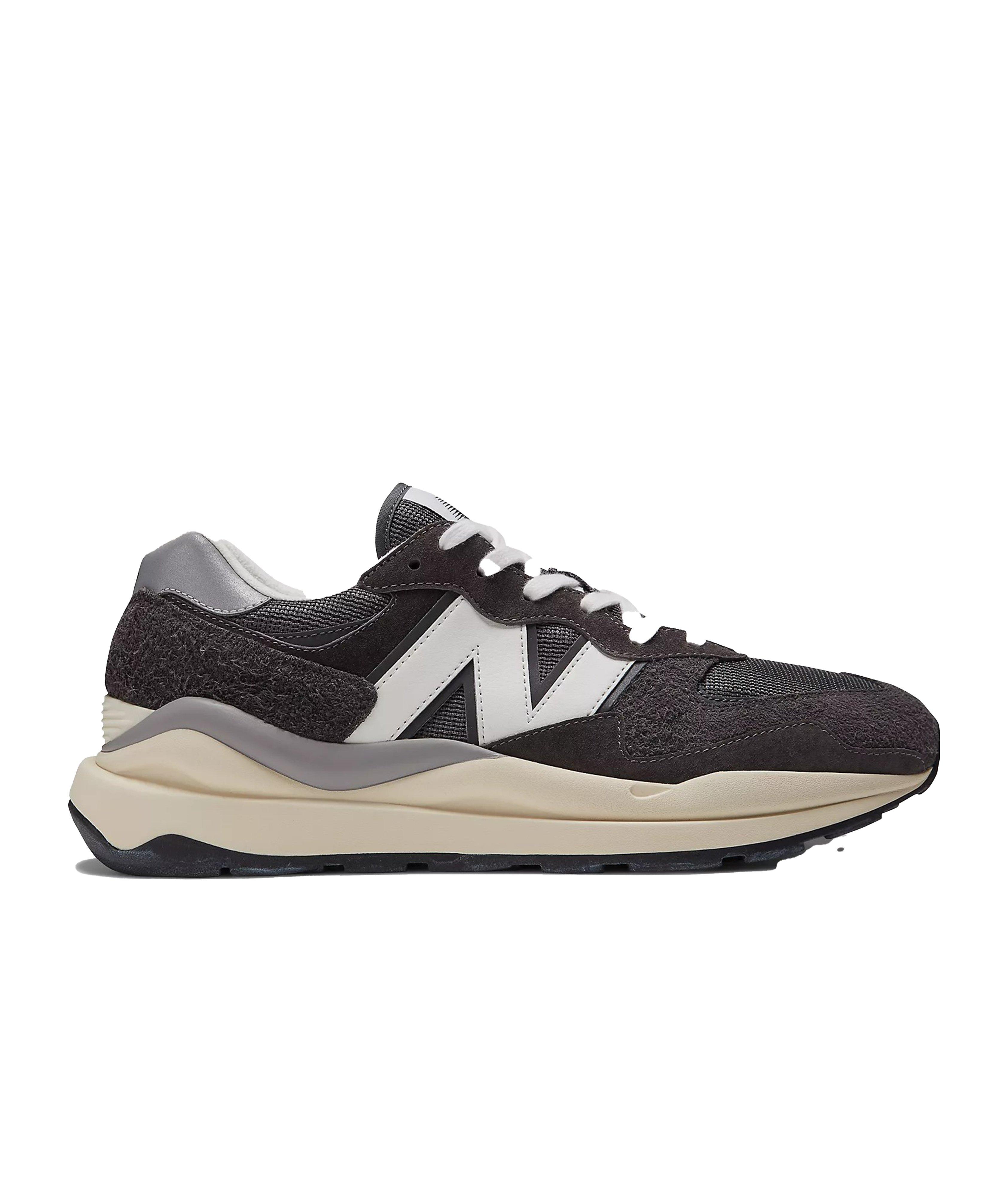 57/40 Sneaker image 0