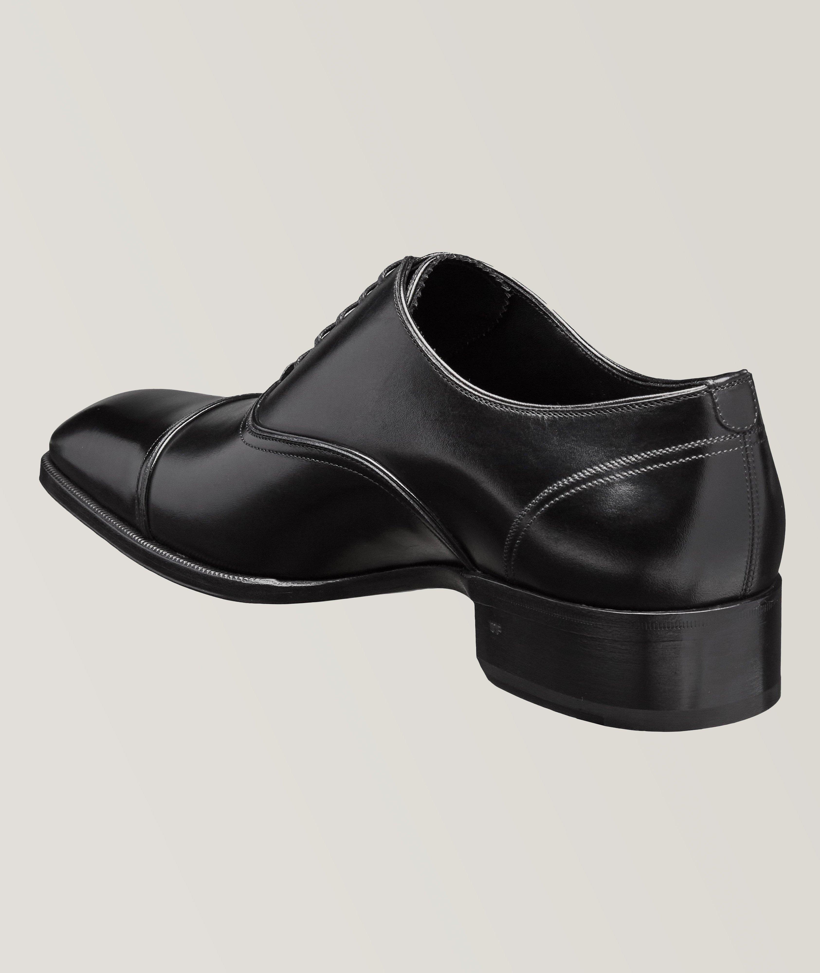 TOM FORD Edgar Medallion Cap-Toe Shoe