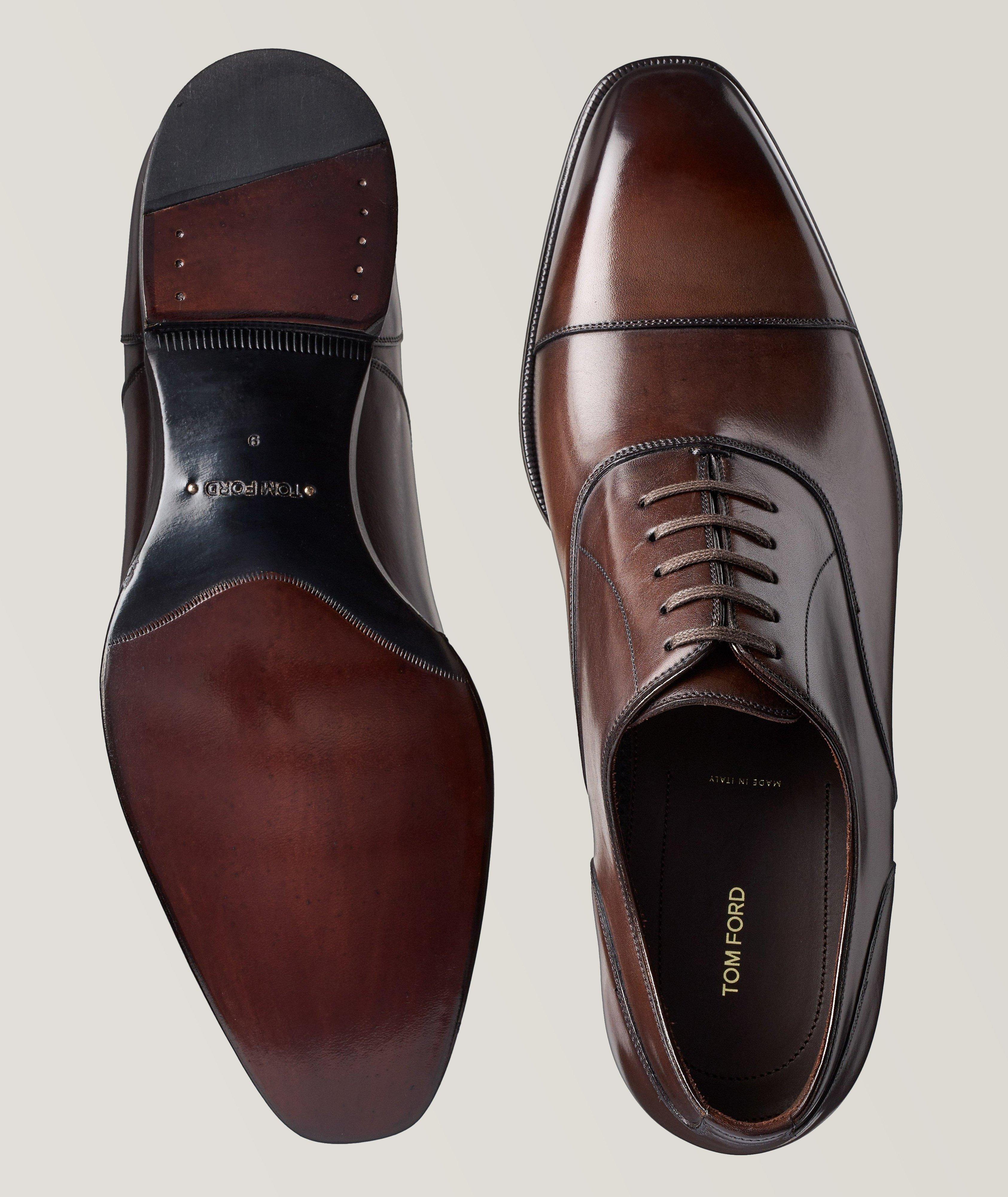 TOM FORD Chaussure lacee en cuir a bout rapporte Chaussures habillees Harry Rosen