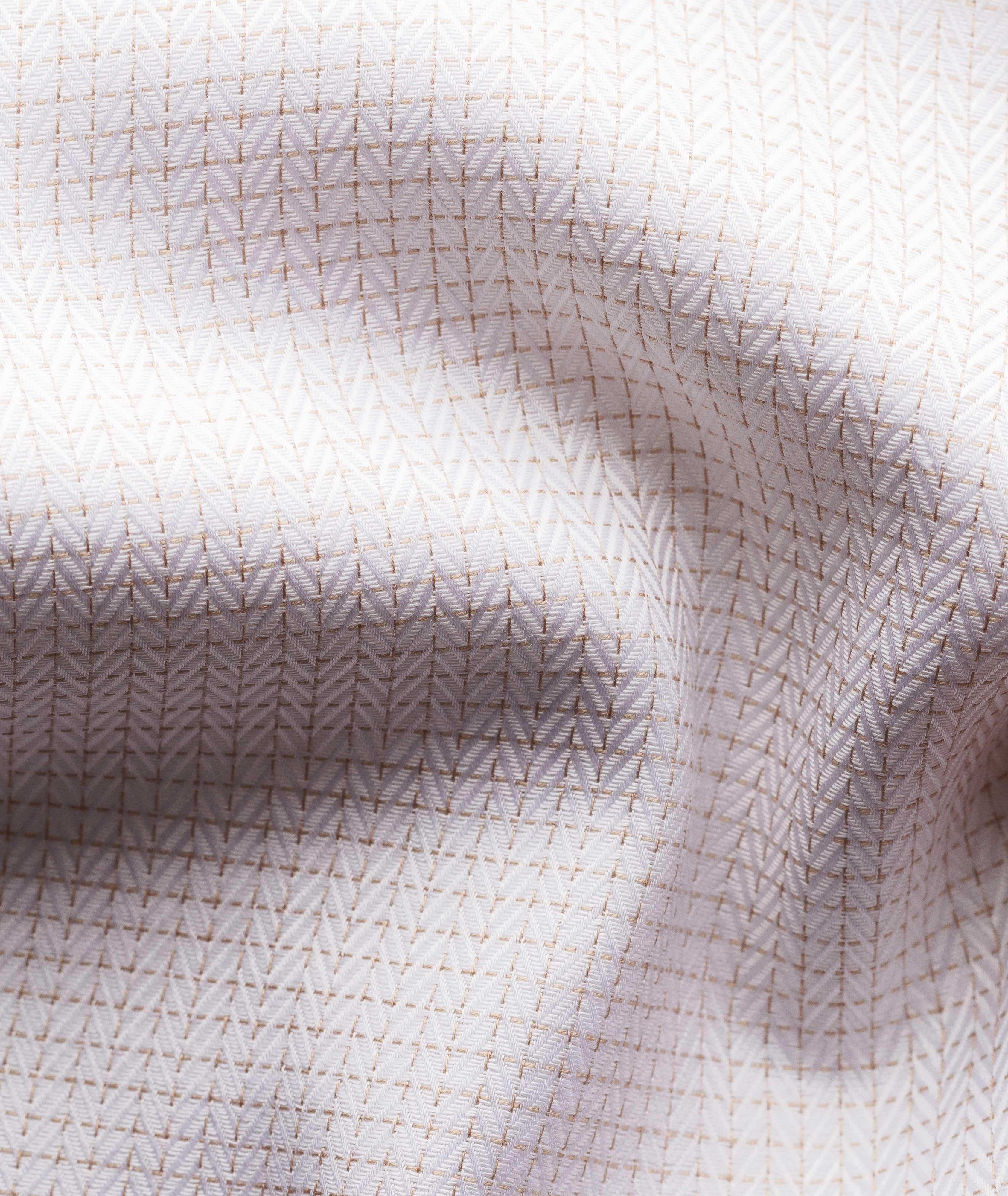 Thumbnail to select image 3