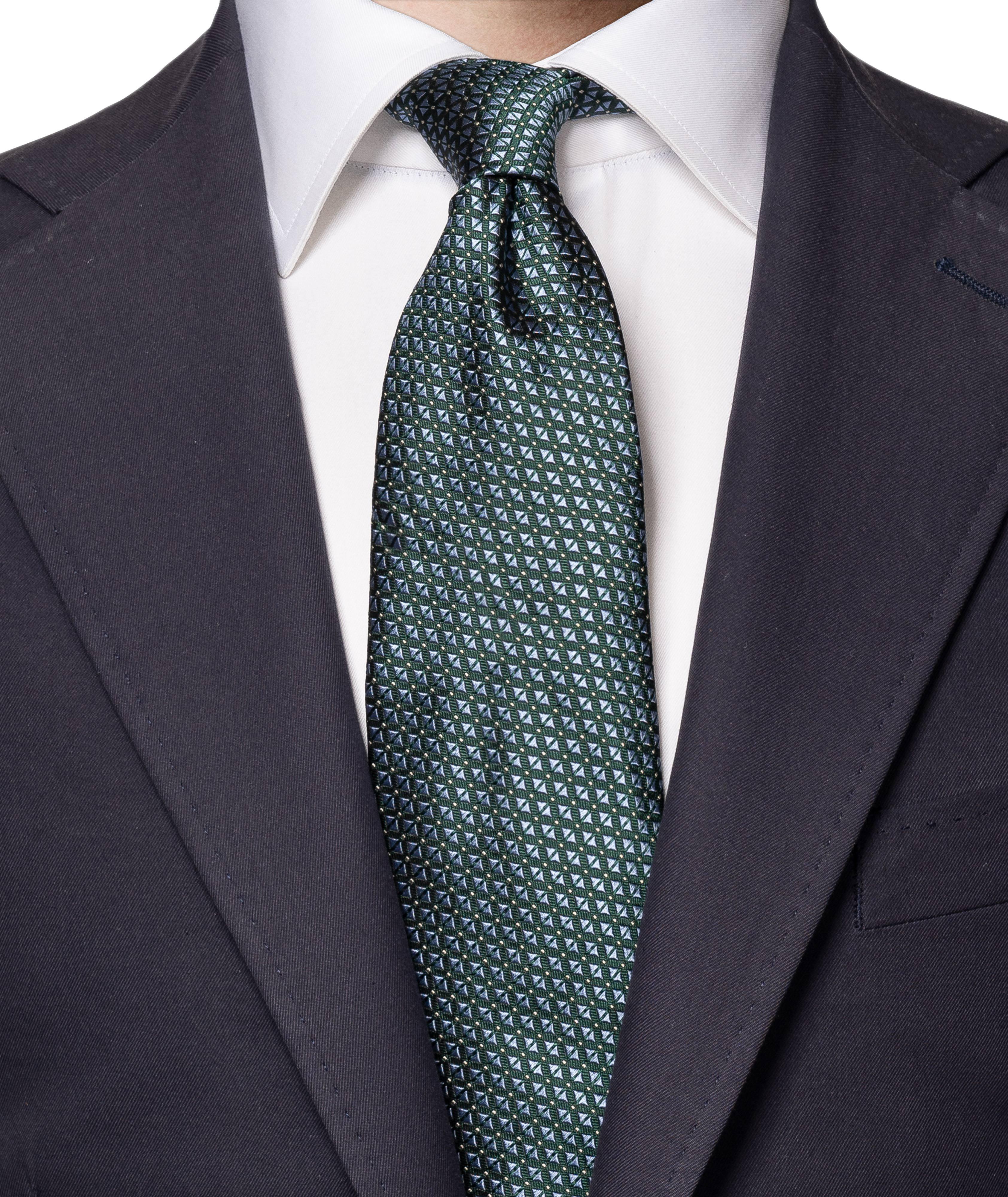 Cravate en soie à motif géométrique image 1