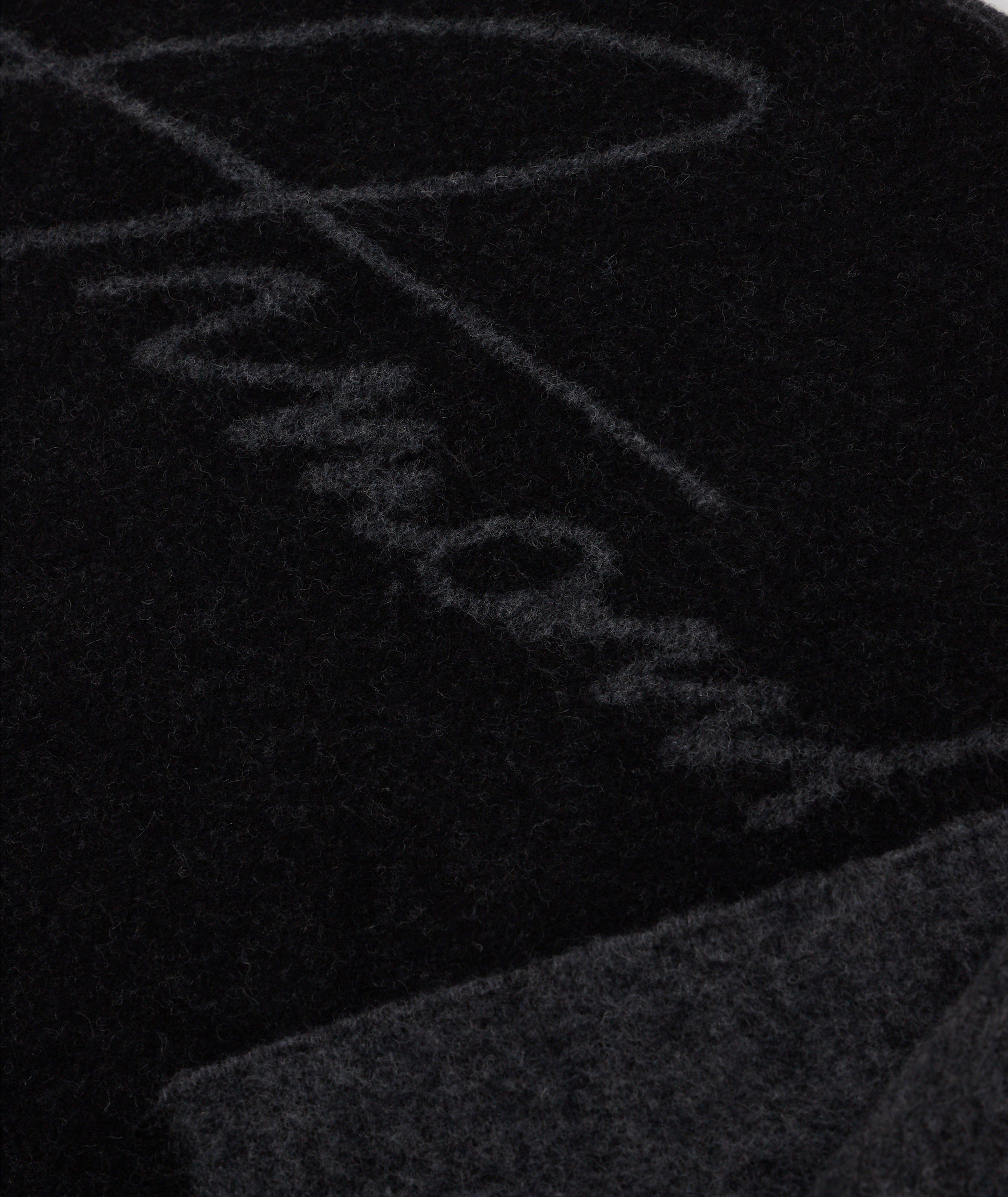 Thumbnail to select image 2