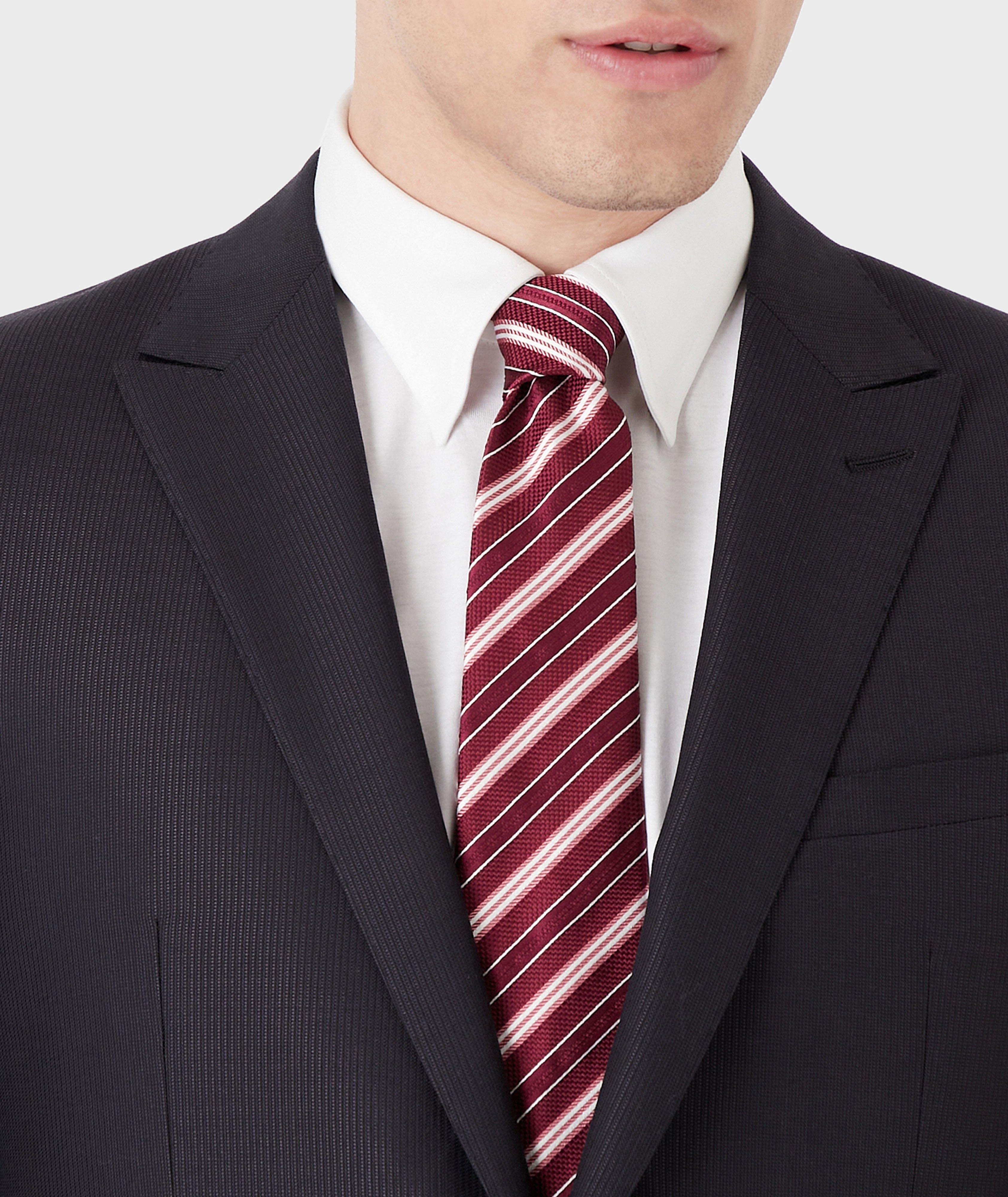 Thumbnail to select image 3