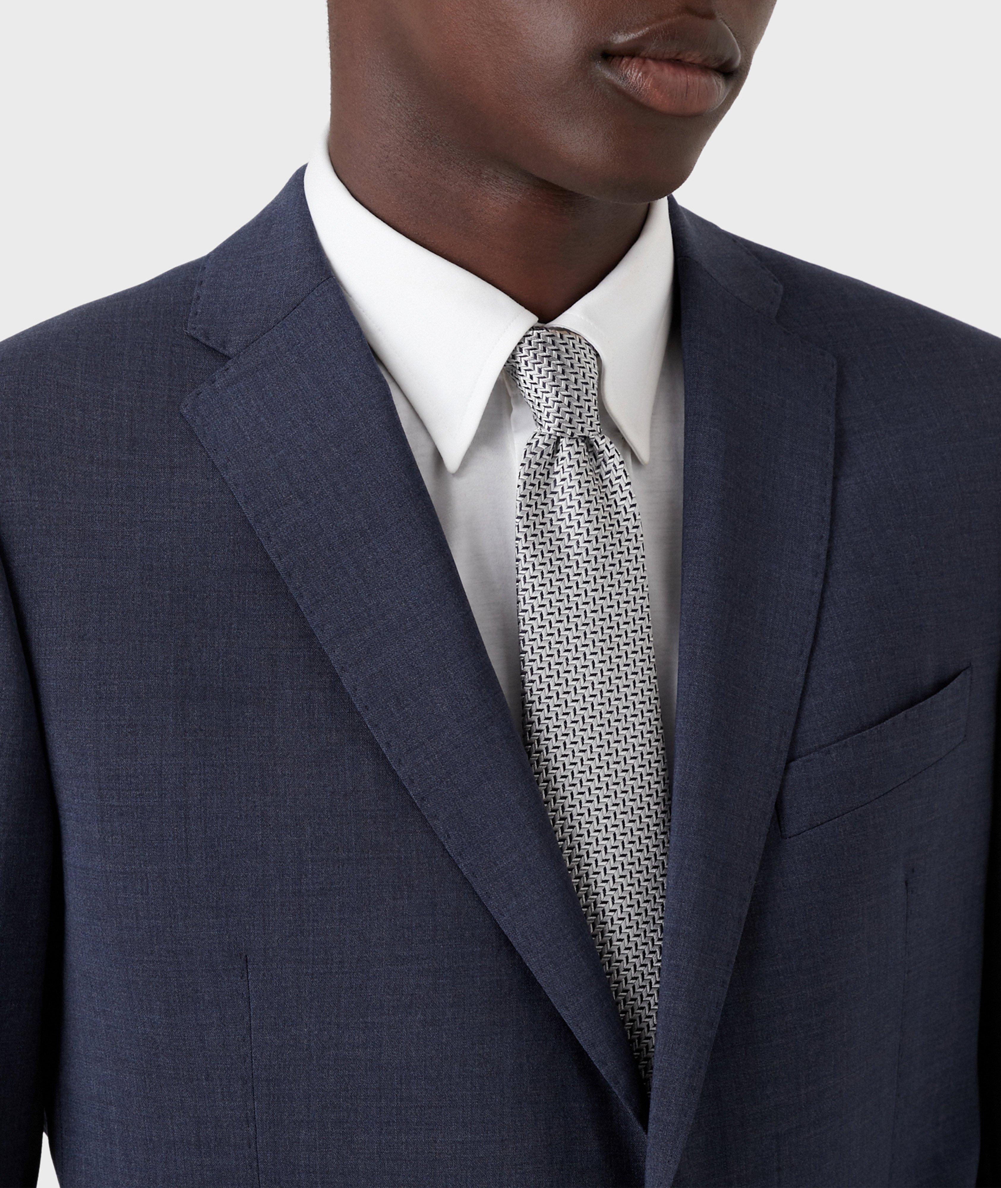 Thumbnail to select image 3