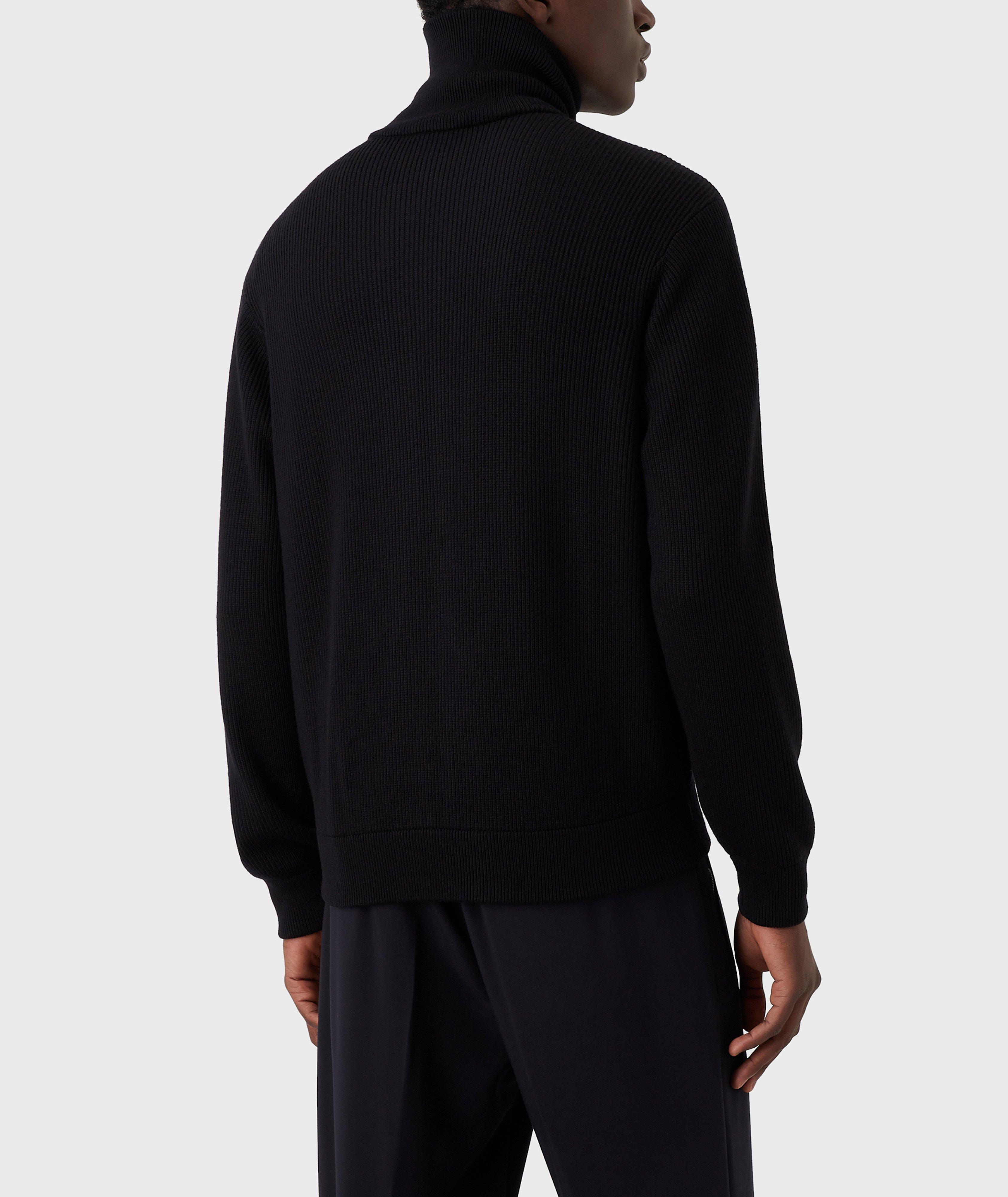 Thumbnail to select image 3