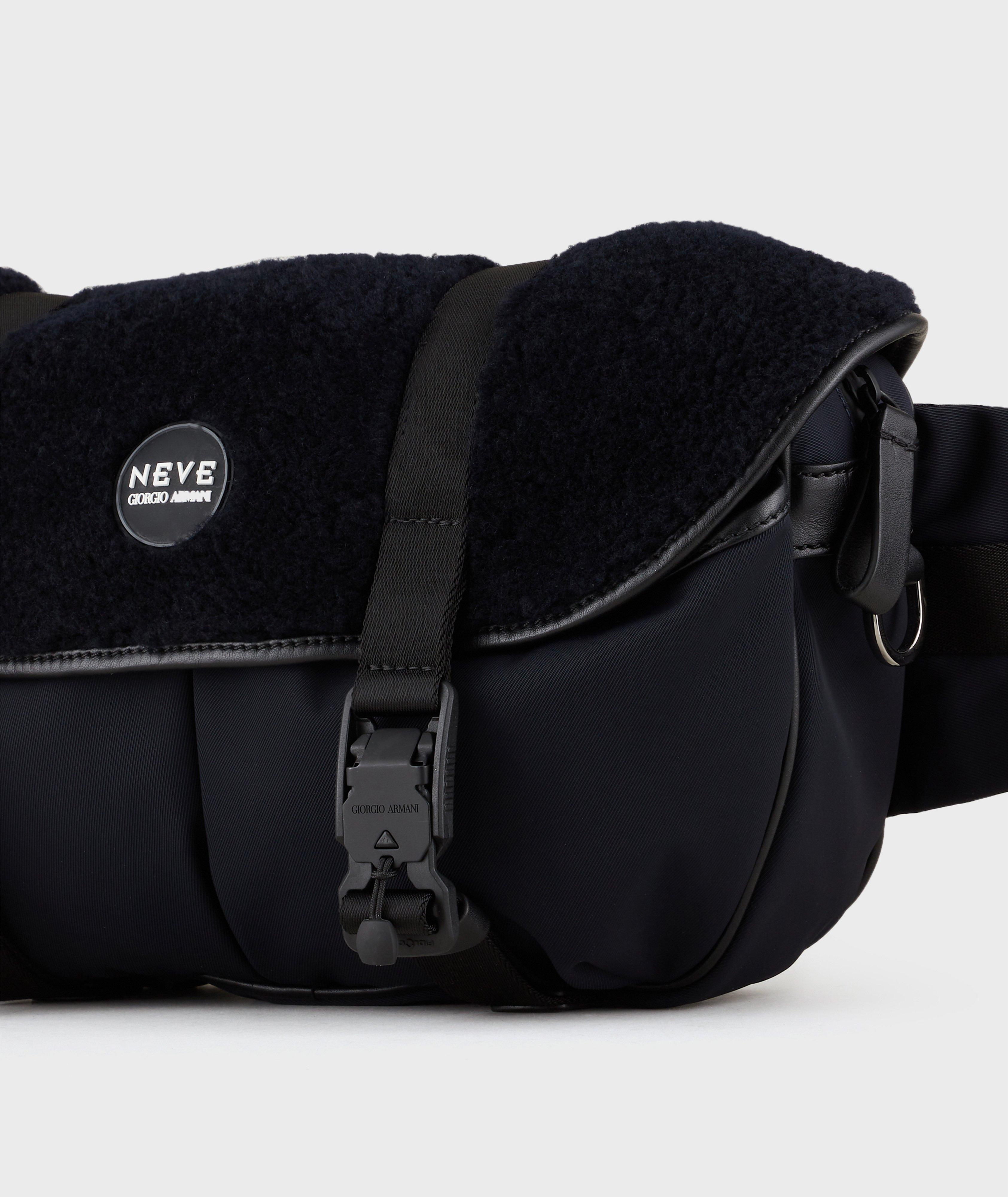 Sac banane en nylon et en rason, collection Neve image 2