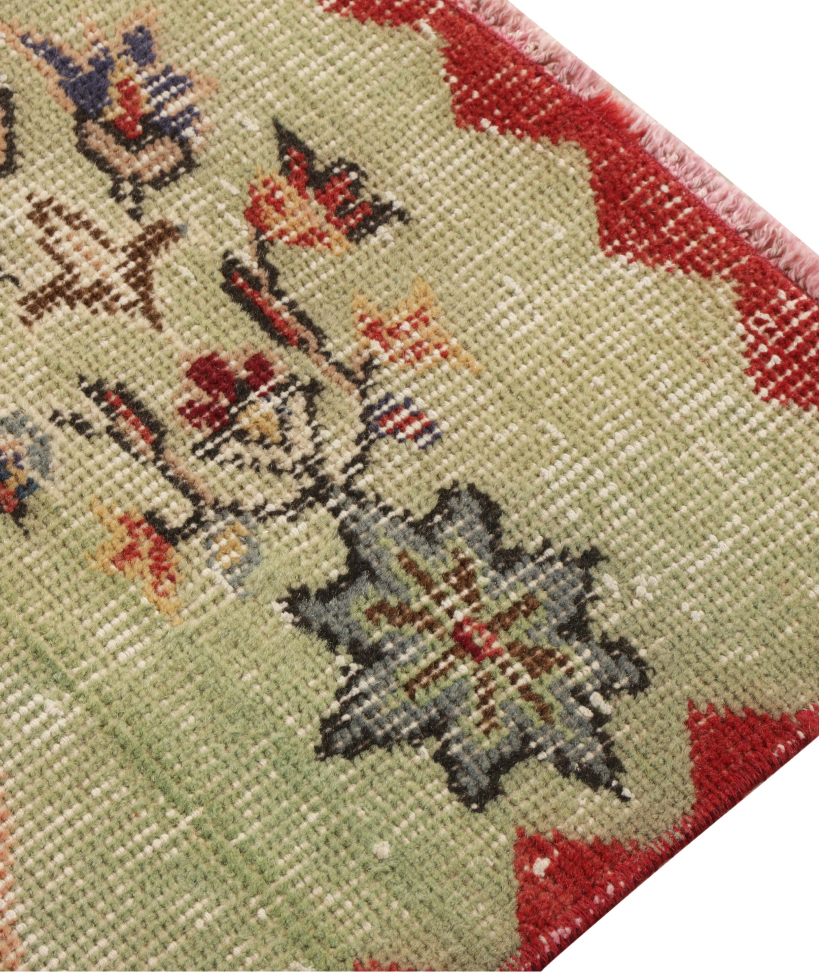 Tapis d’époque d’aspect usé à motif de coqs image 4