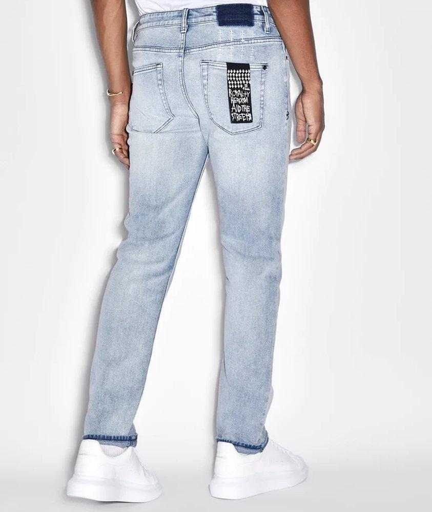 Thumbnail to select image 4