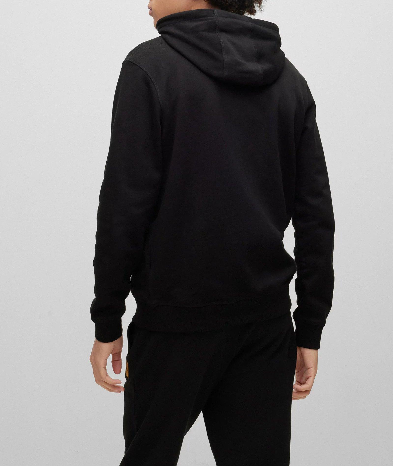 Thumbnail to select image 3