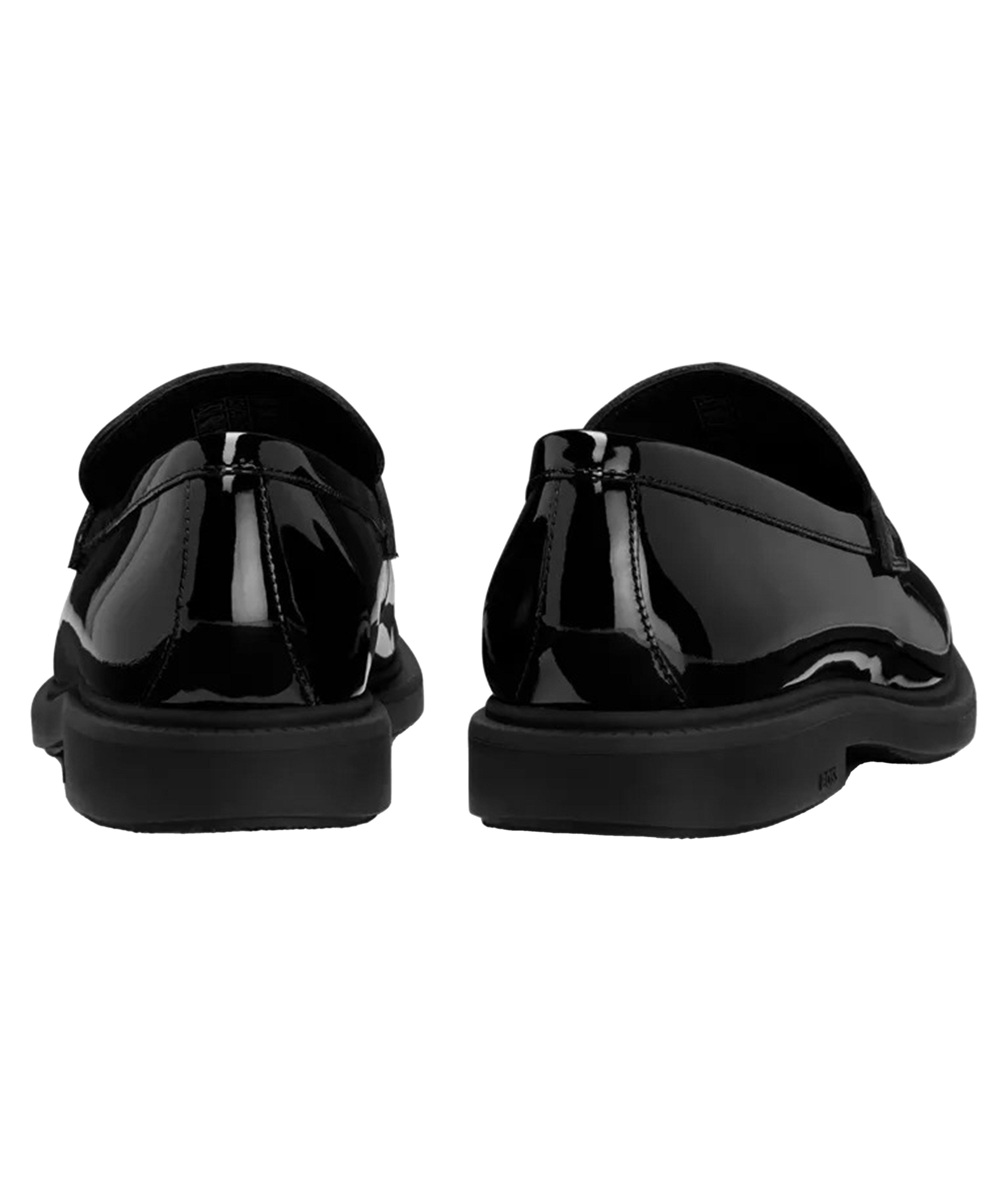 Flâneur en cuir verni avec logo image 3