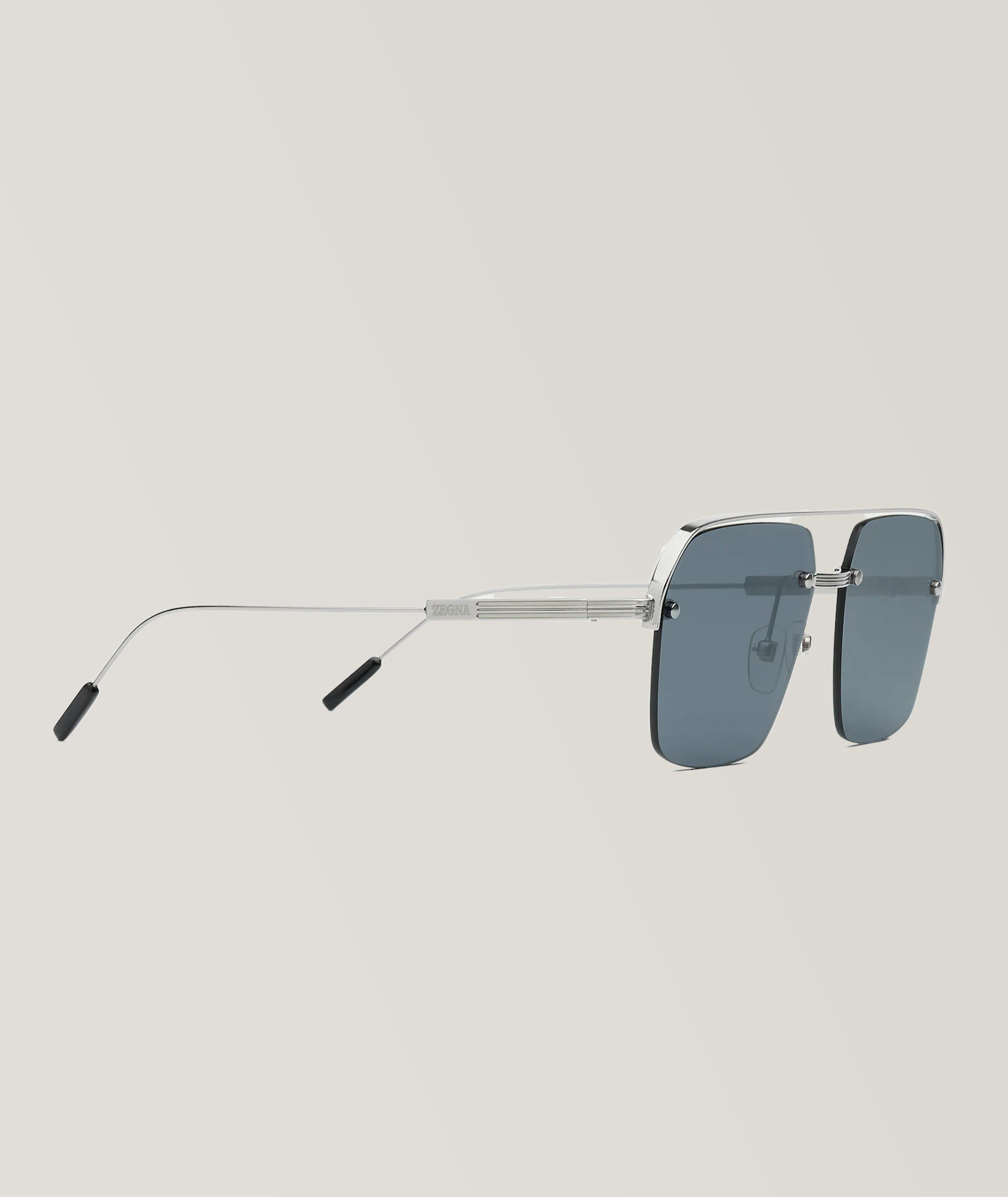 Thumbnail to select image 3