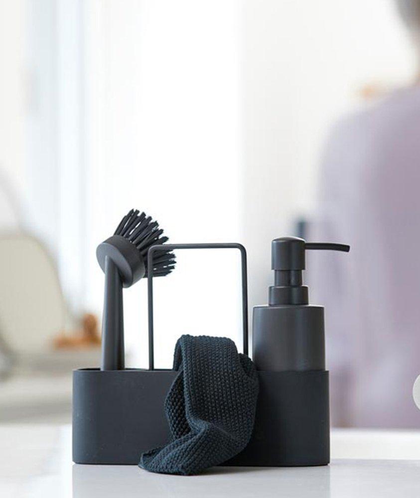 Singles Dishwashing Set image 1