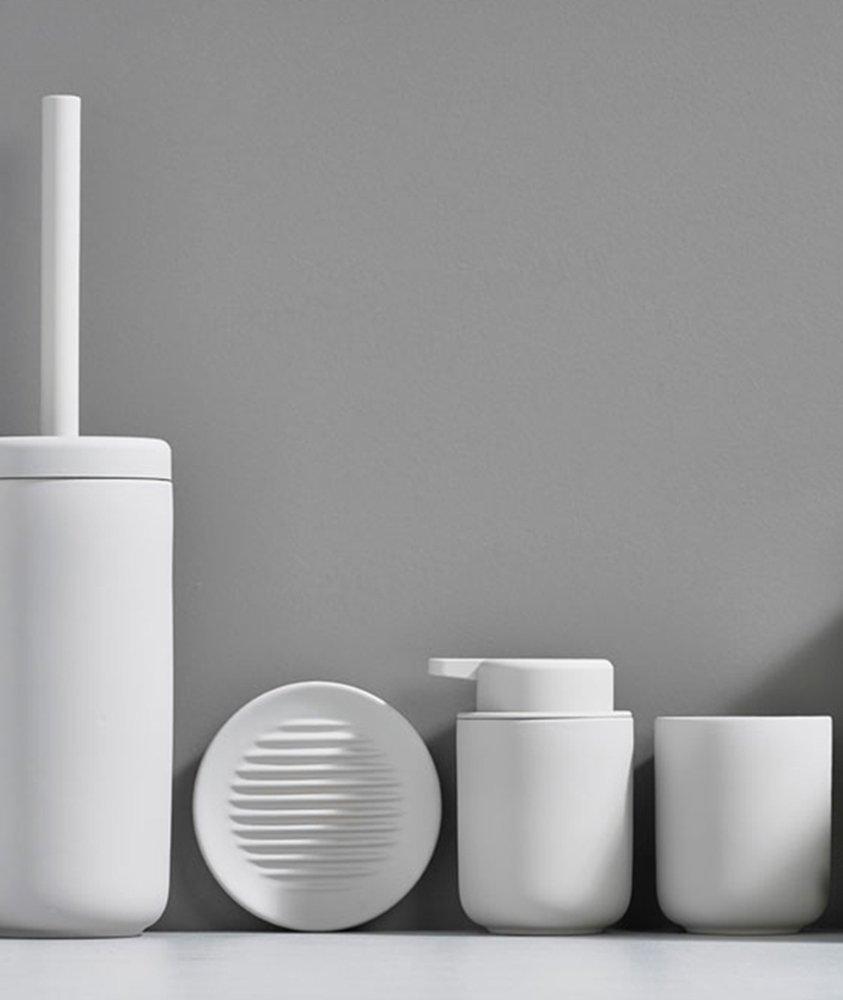 Thumbnail to select image 2