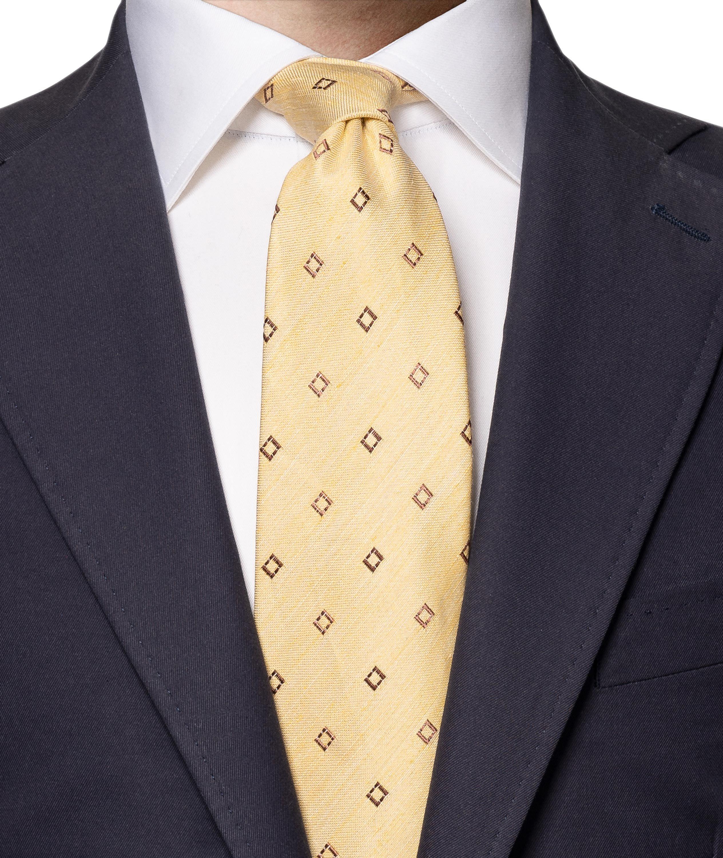 Cravate en soie et en lin à motif géométrique image 1