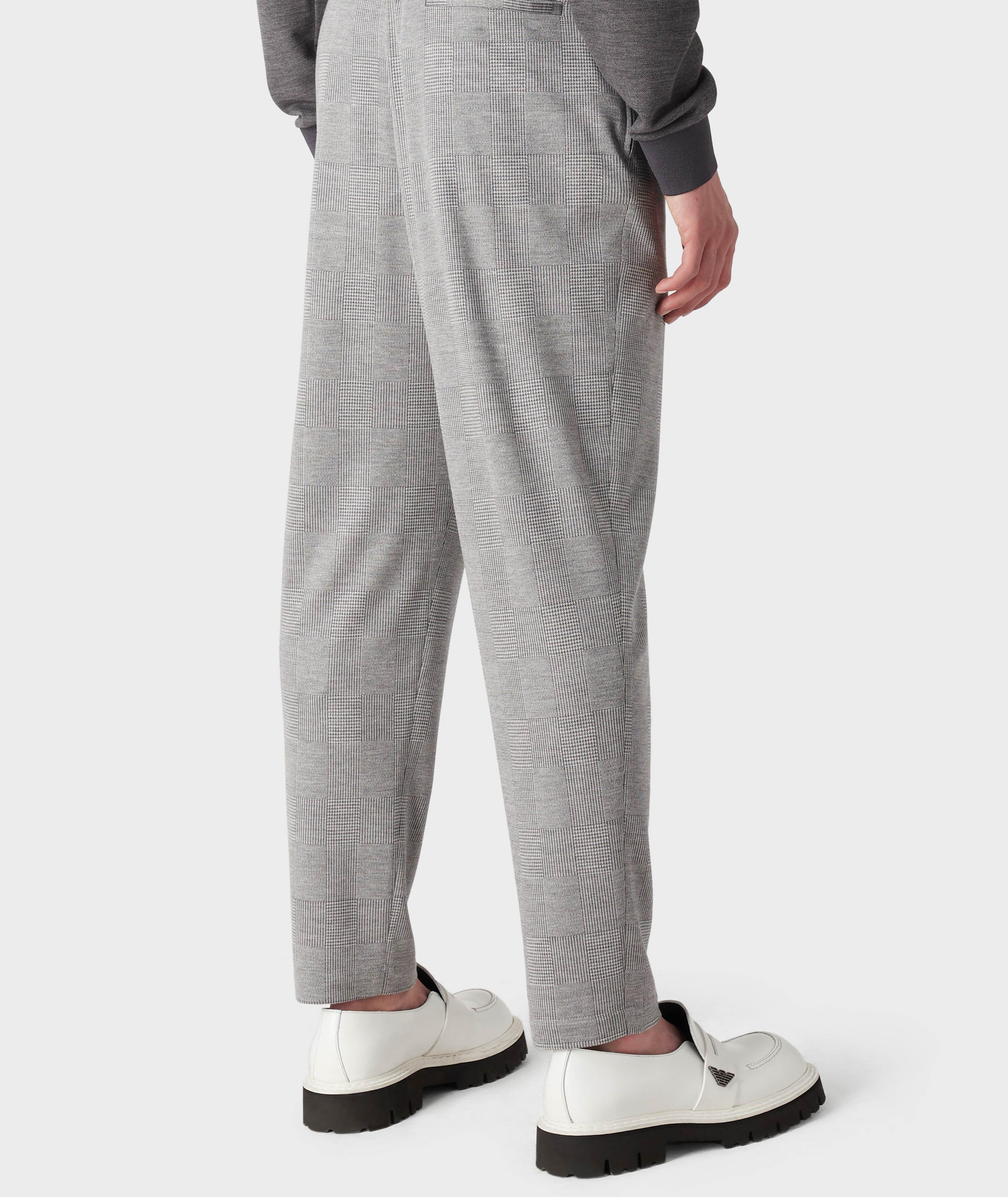 Thumbnail to select image 3