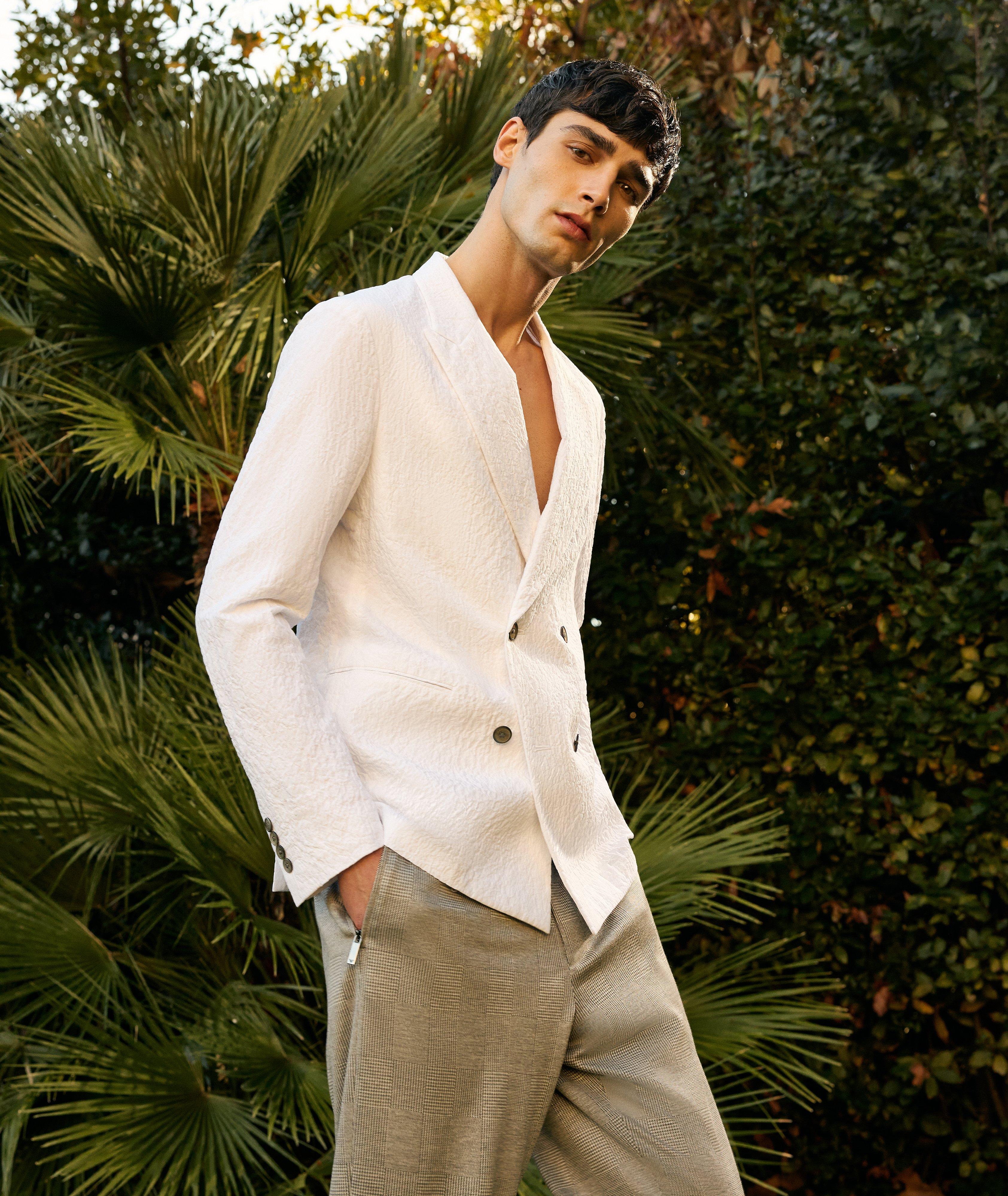 Thumbnail to select image 6