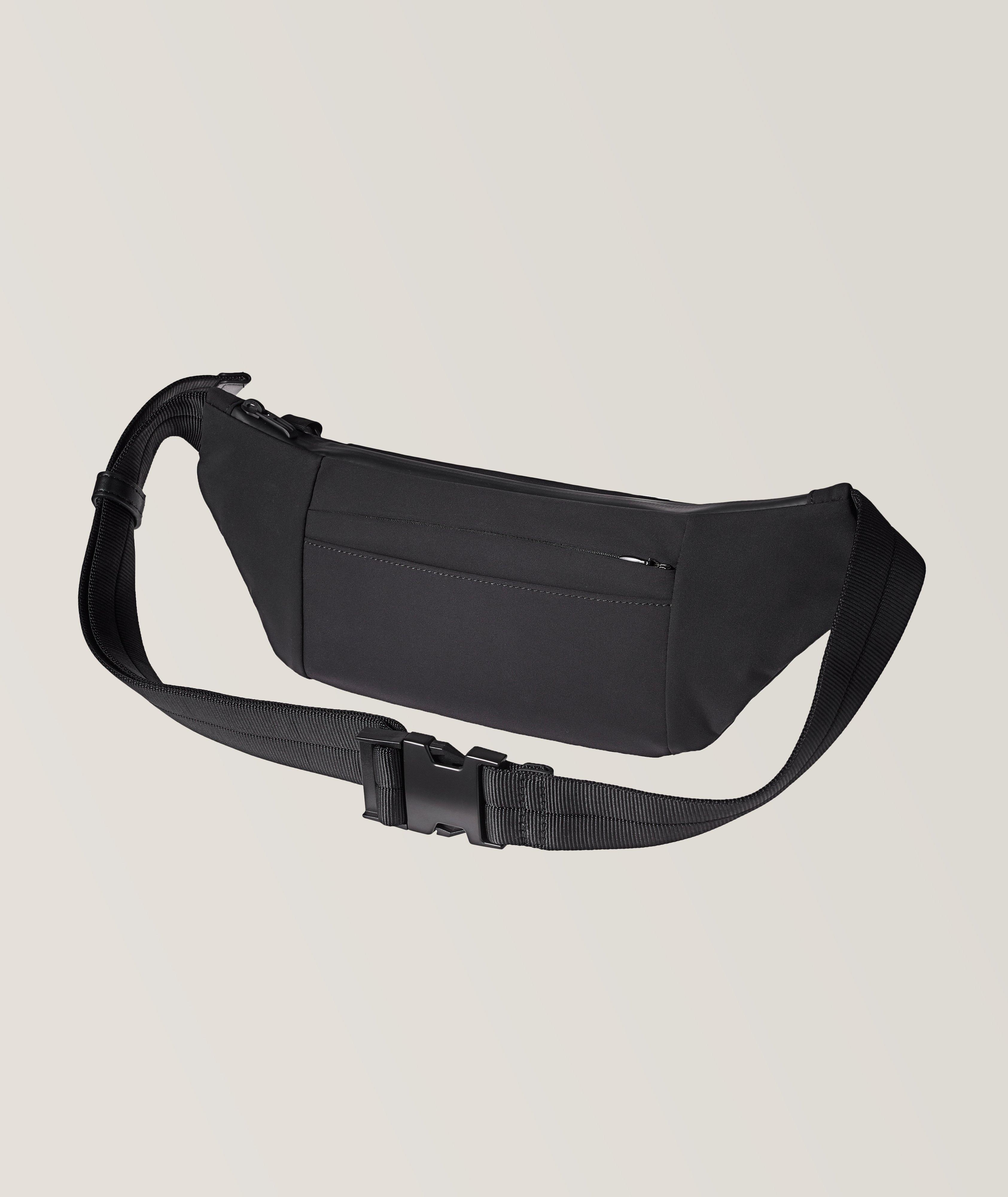 Sac banane imperméable, collection Travel Essentials image 1