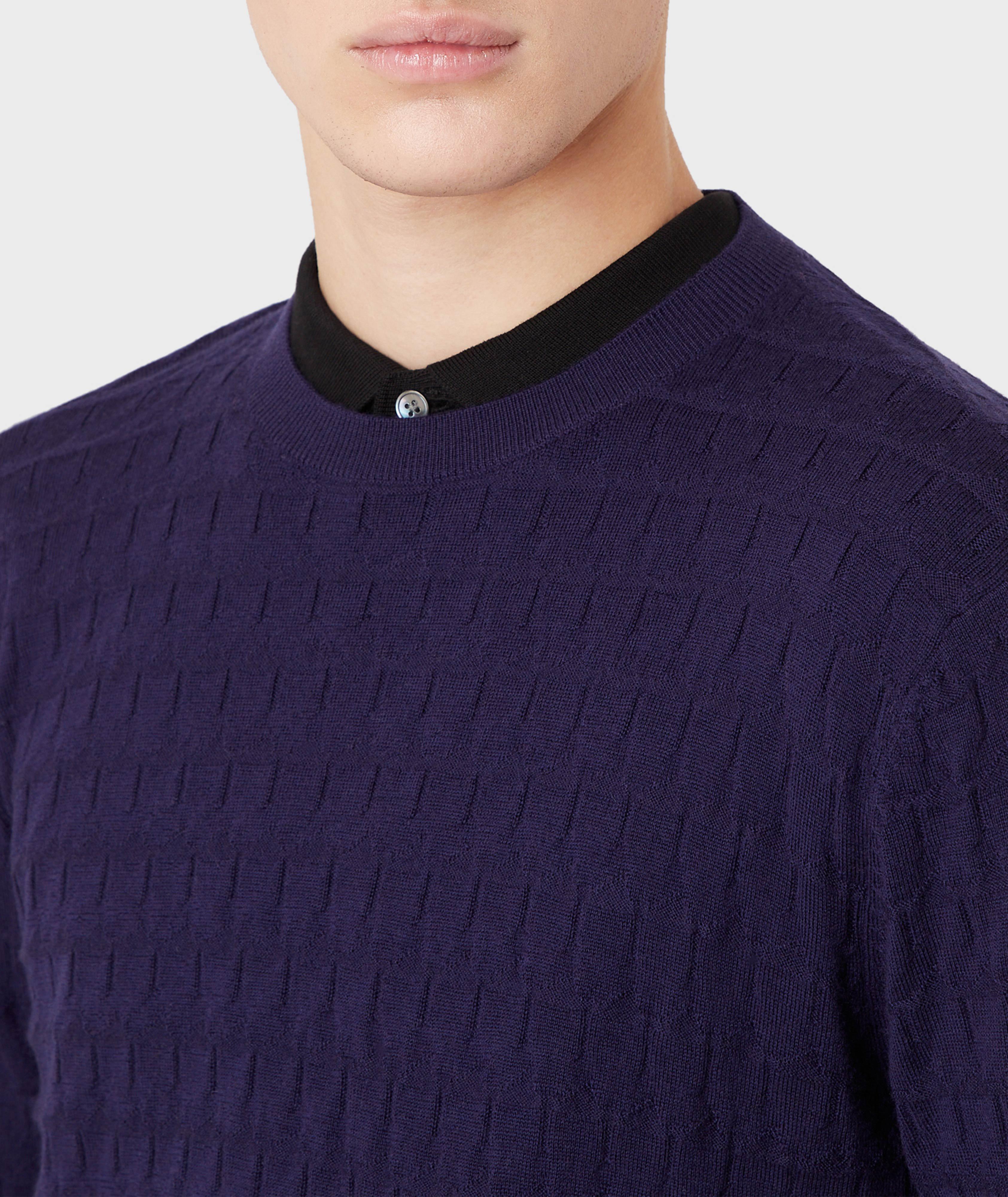 Pull en laine vierge à motif géométrique image 3