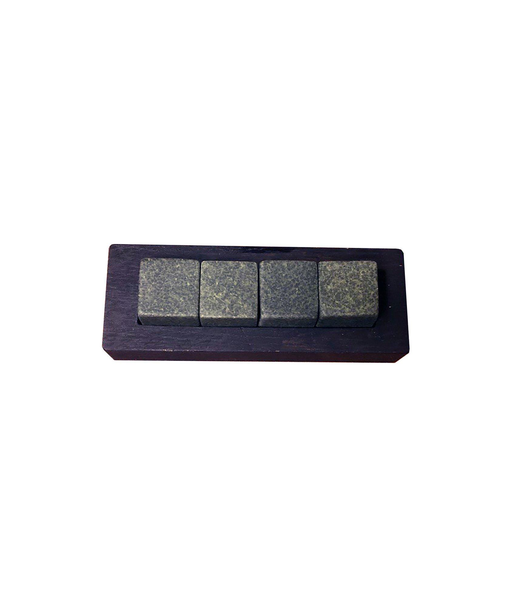 Thumbnail to select image 1