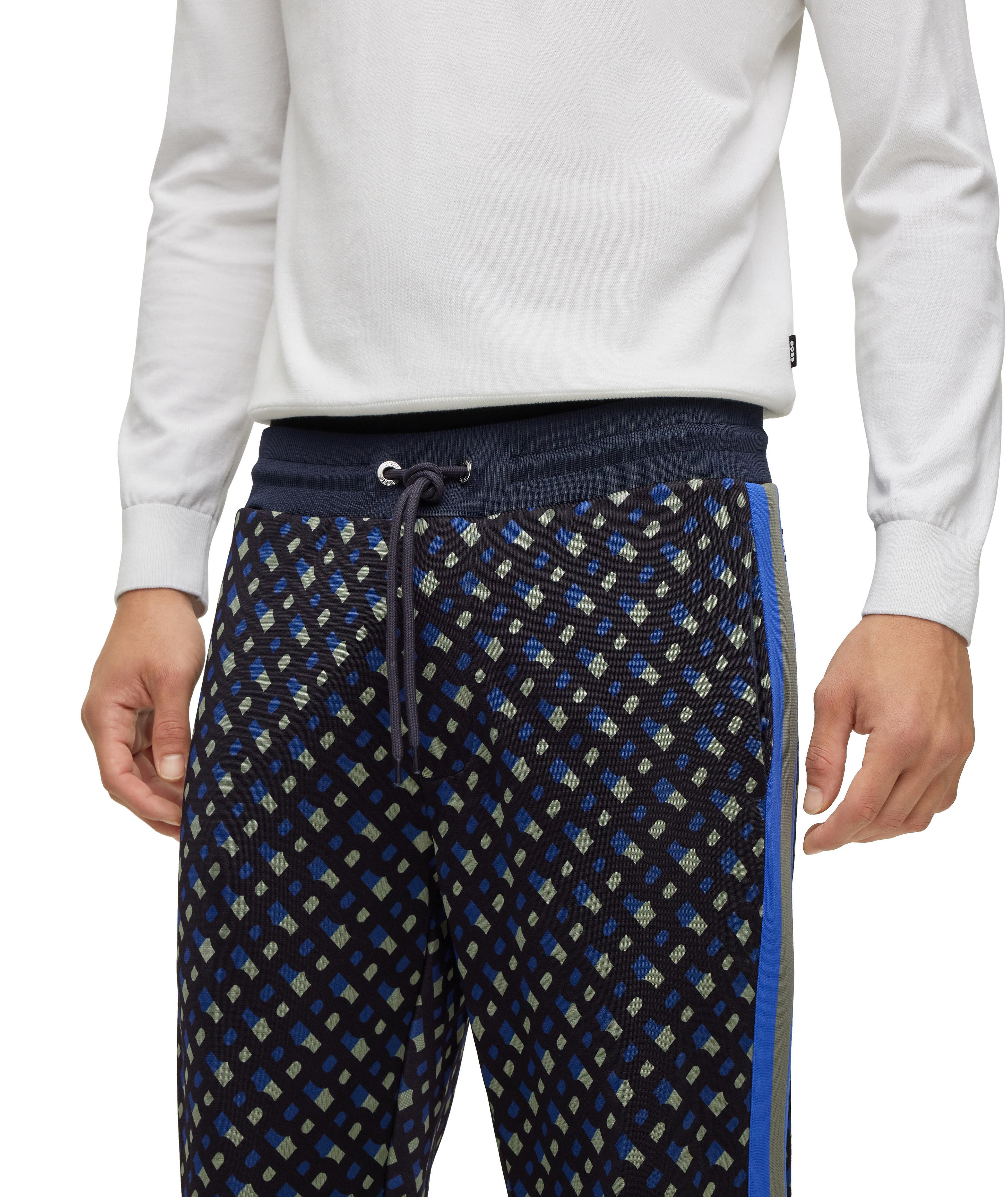 Pantalon sport à motif de monogrammes image 3