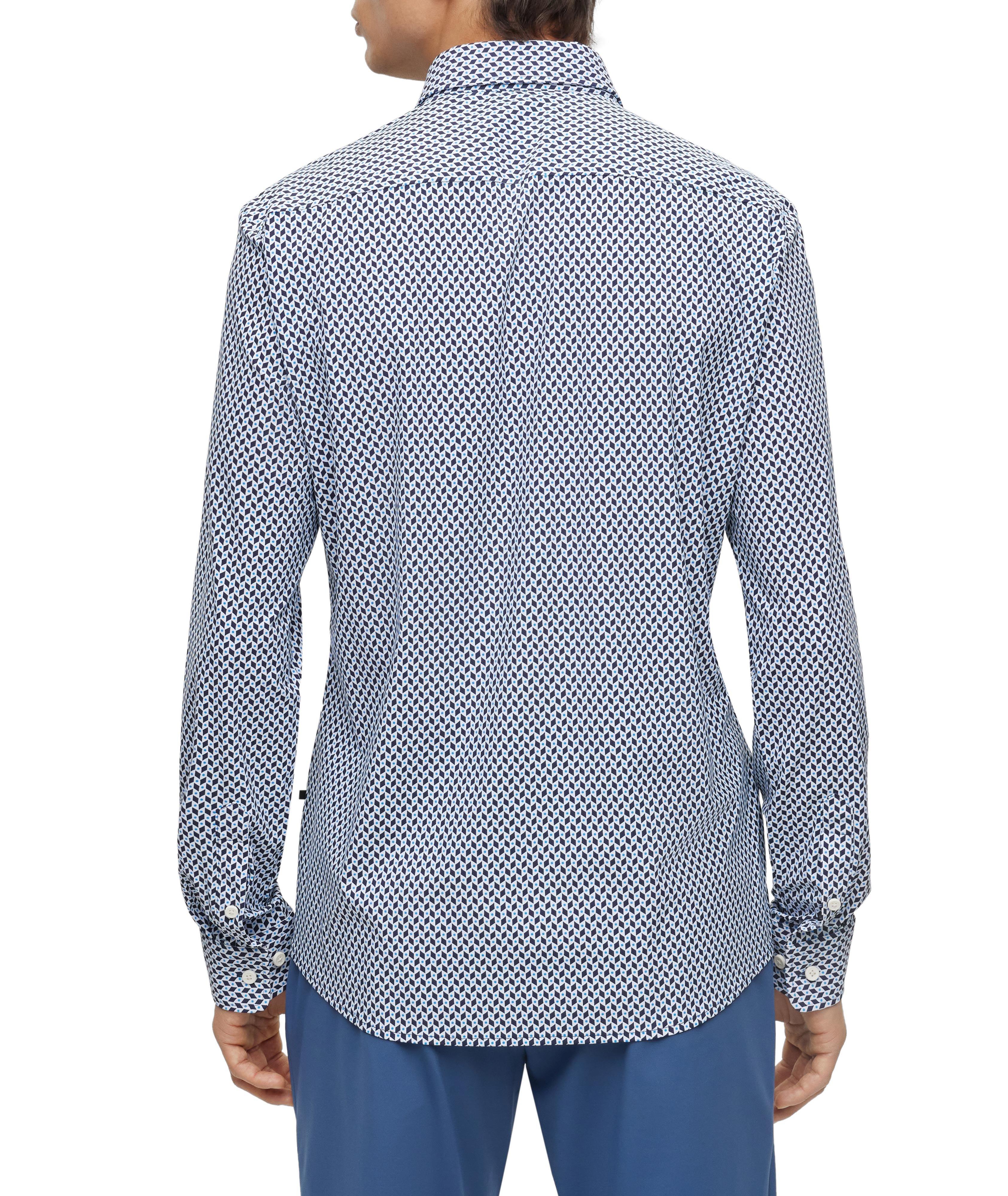 Chemise décontractée à motif géométrique de coupe amincie image 2