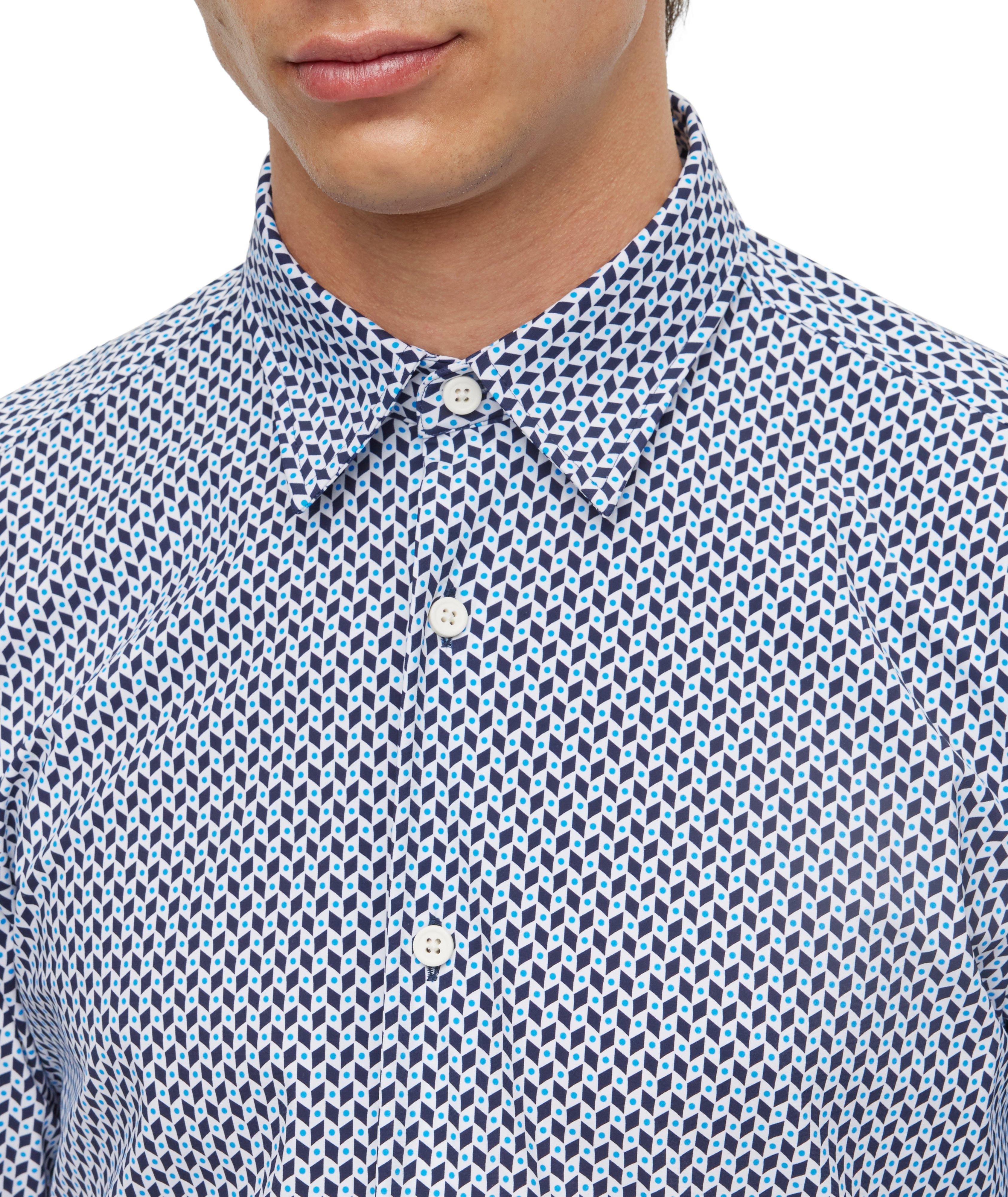 Chemise décontractée à motif géométrique de coupe amincie image 4