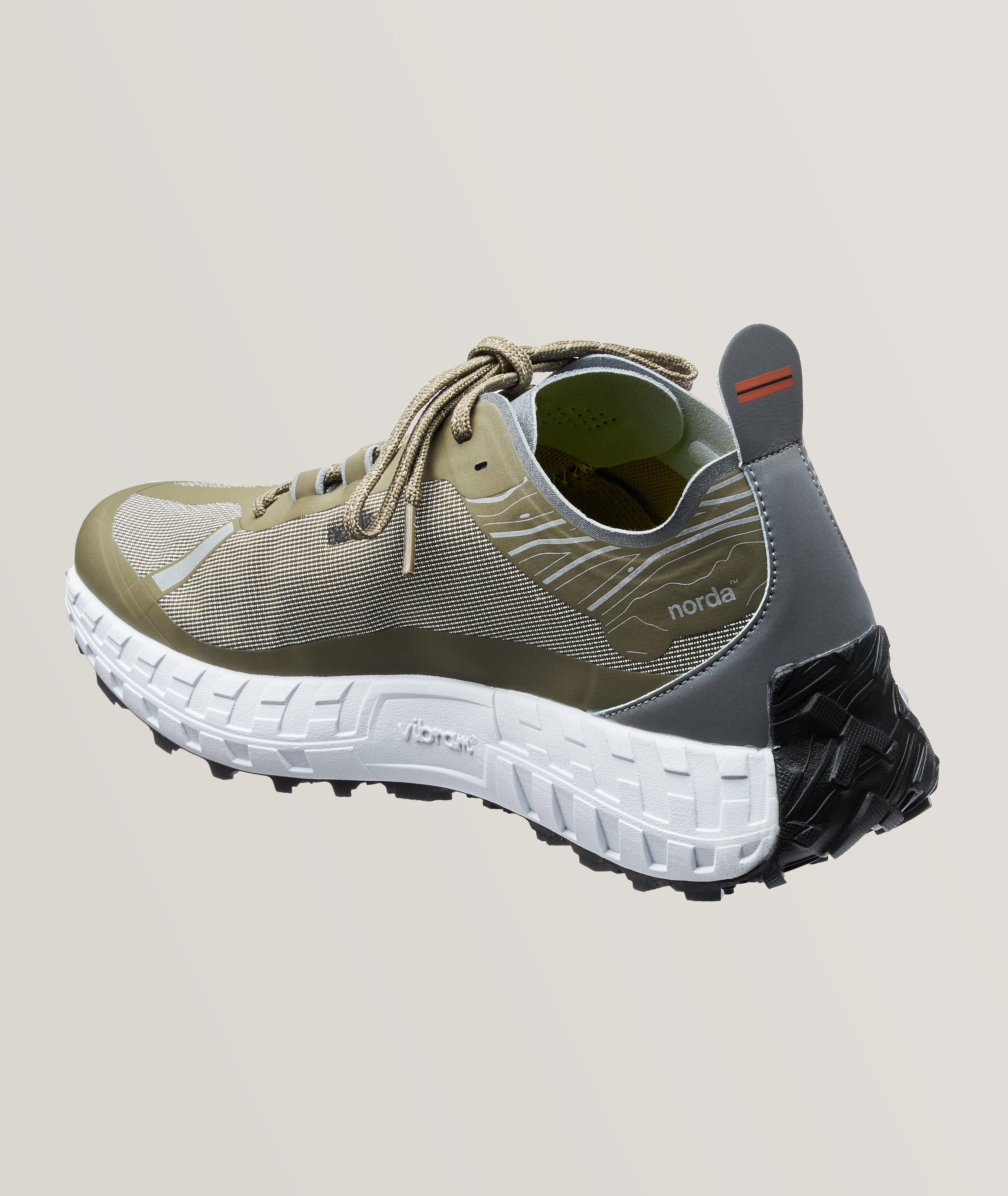 Chaussure sport en tricot, collection Norda image 1