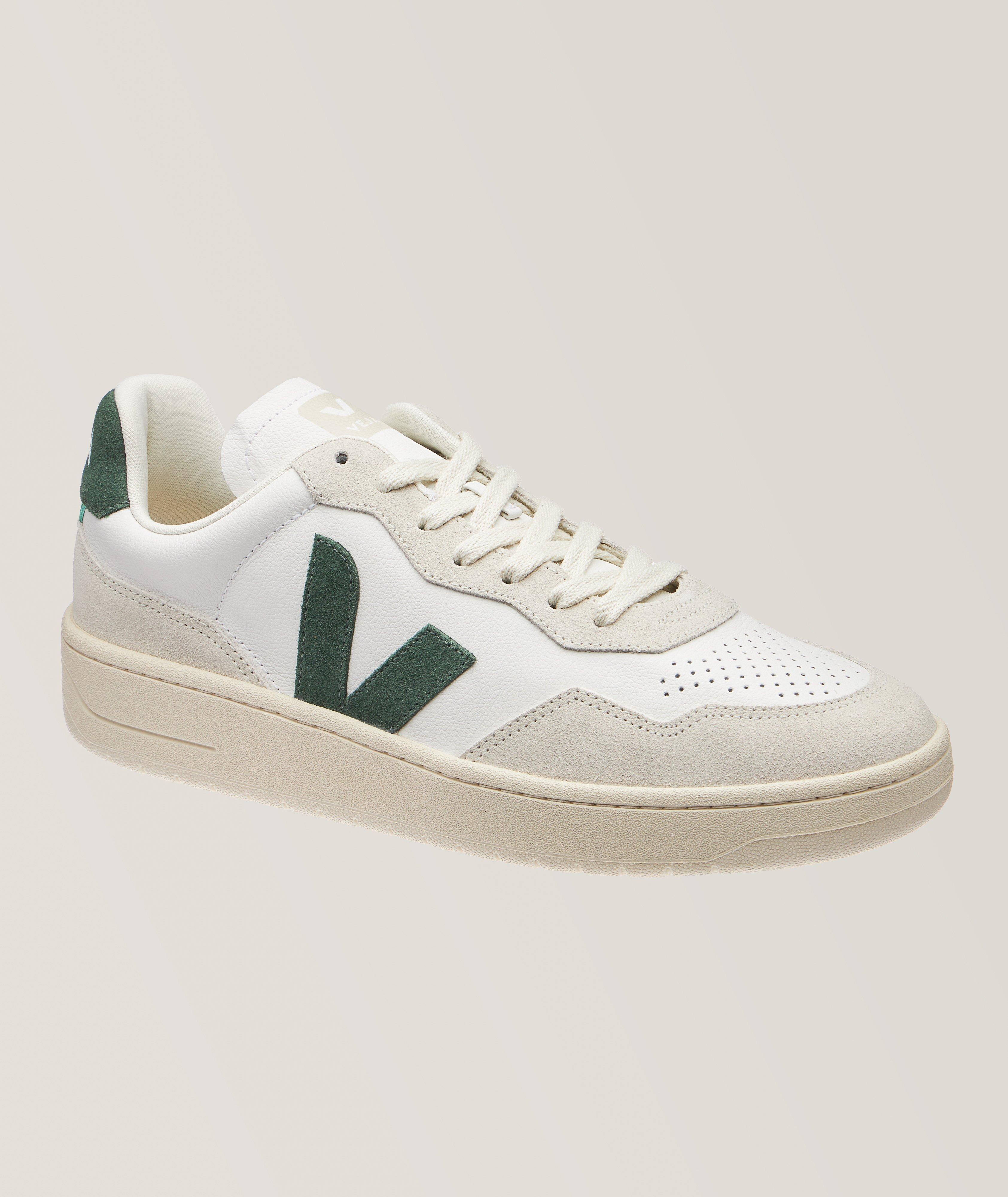 VEJA V-90 Sneakers 