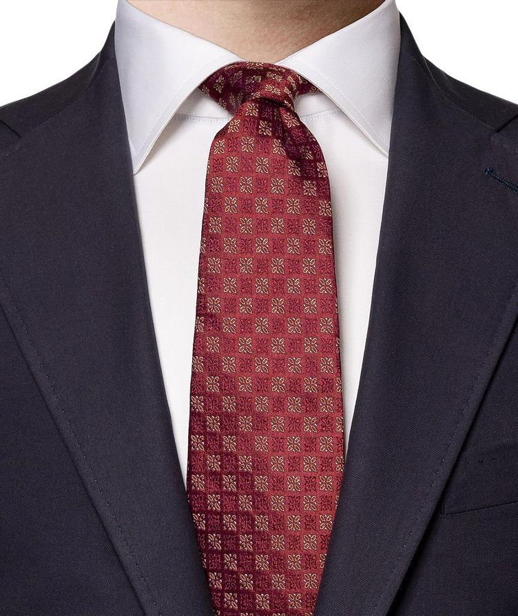 Cravate en soie à motif floral image 1