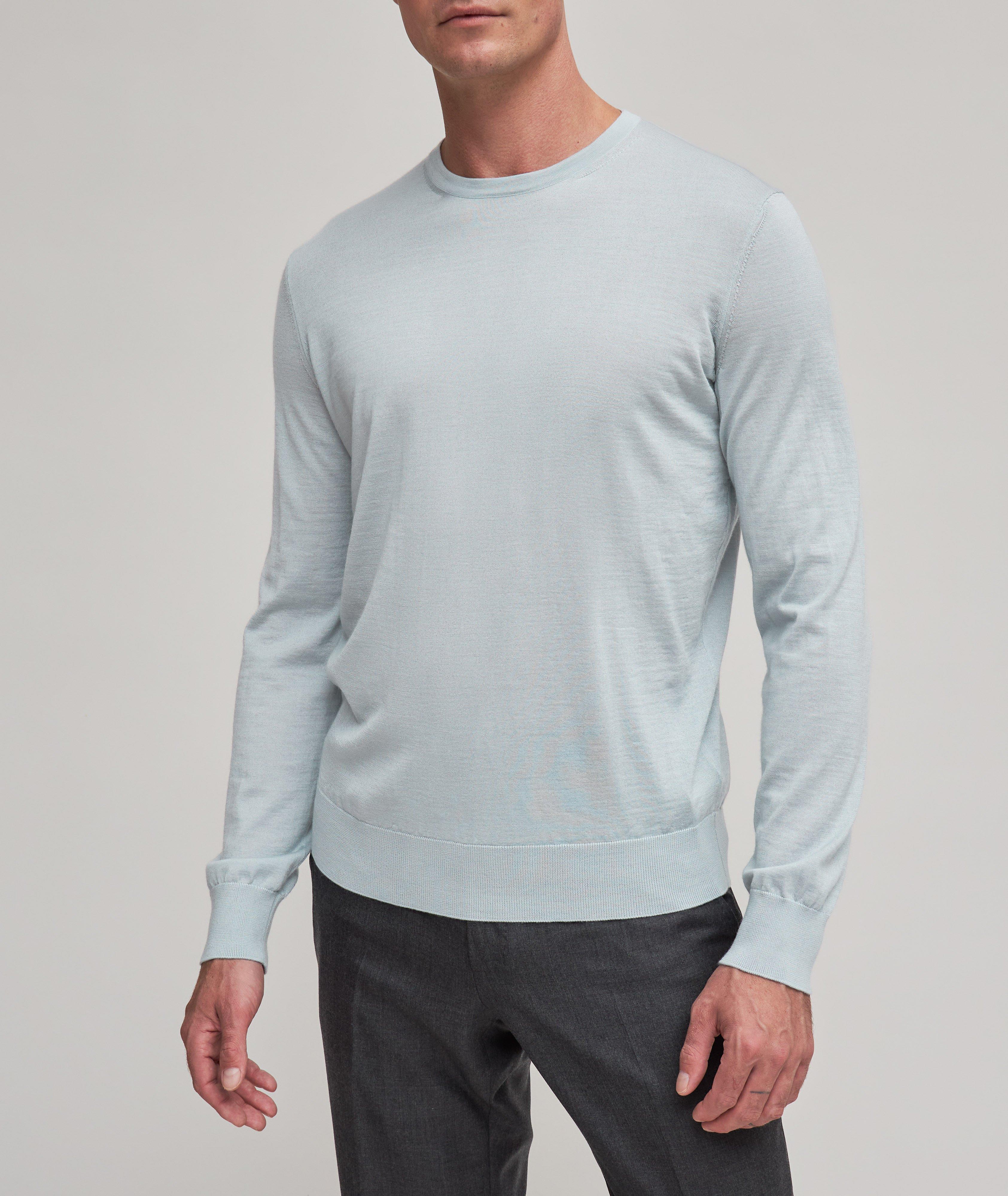 Luxury Collection Pure Cashmere Contemporary Fit V-neck Sweater with Tipping