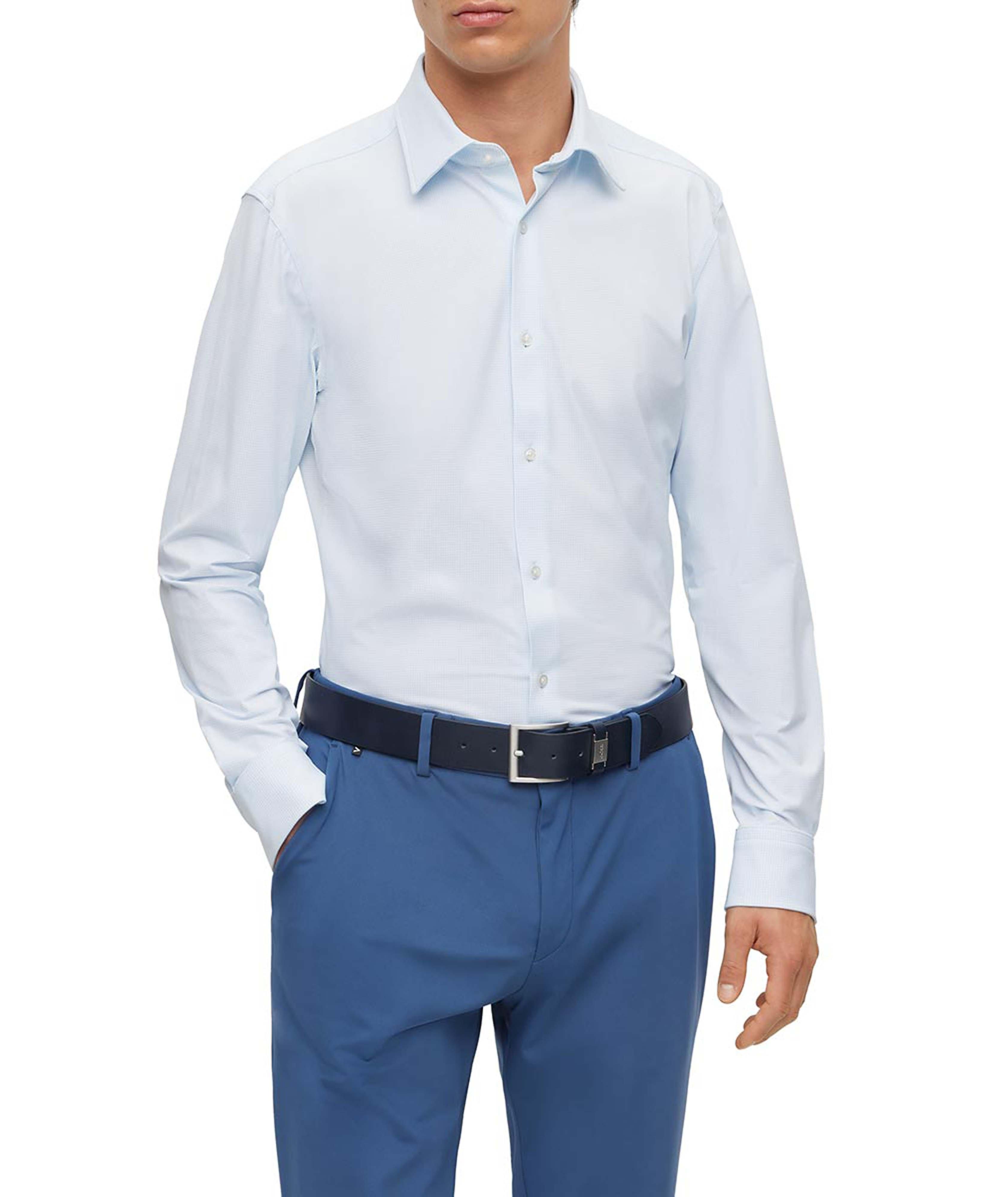 Chemise habillée à motif pointillé de coupe amincie image 1