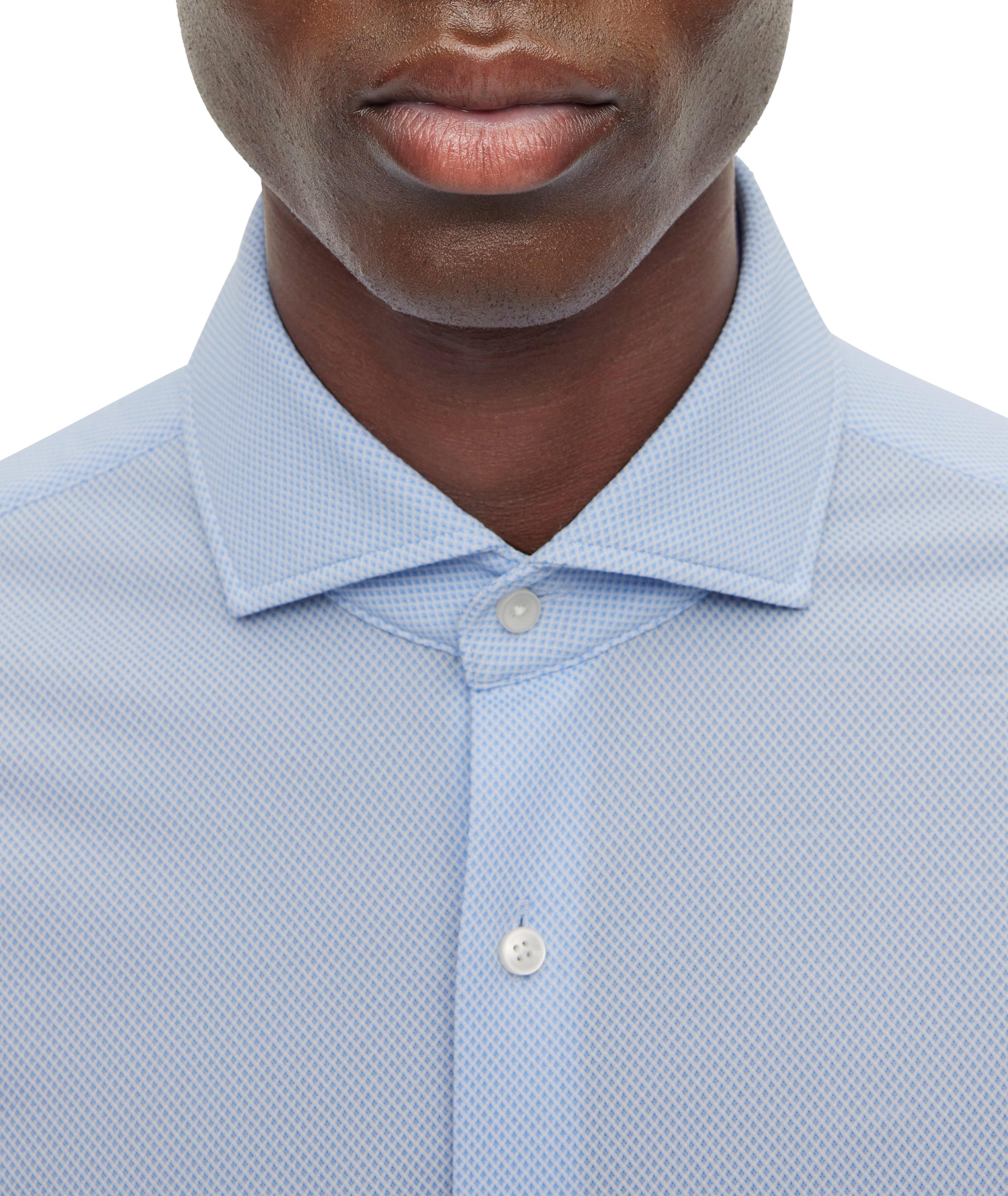 Chemise habillée en tissu extensible de coupe contemporaine image 4