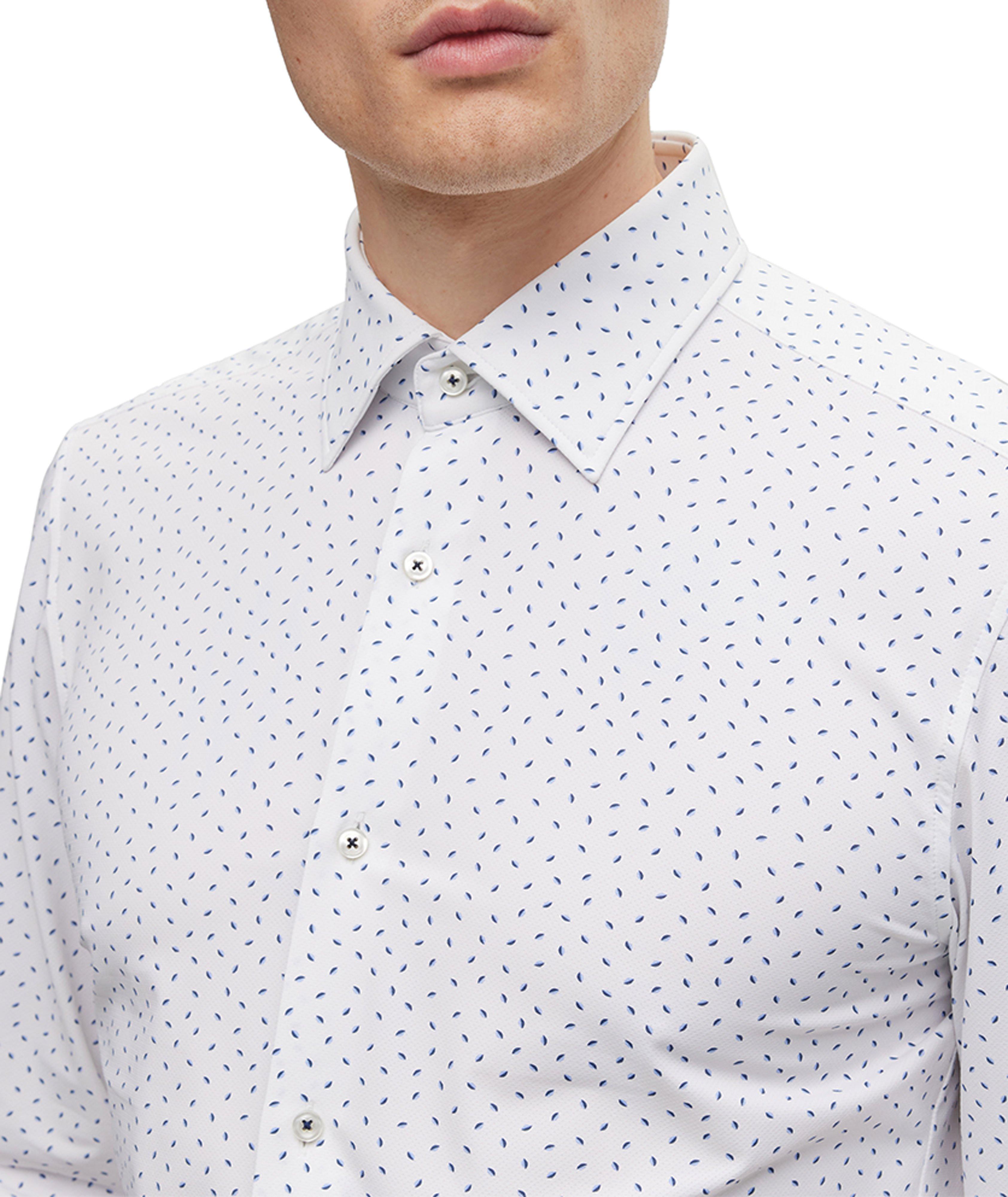 Chemise habillée à motif répété de coupe amincie image 4