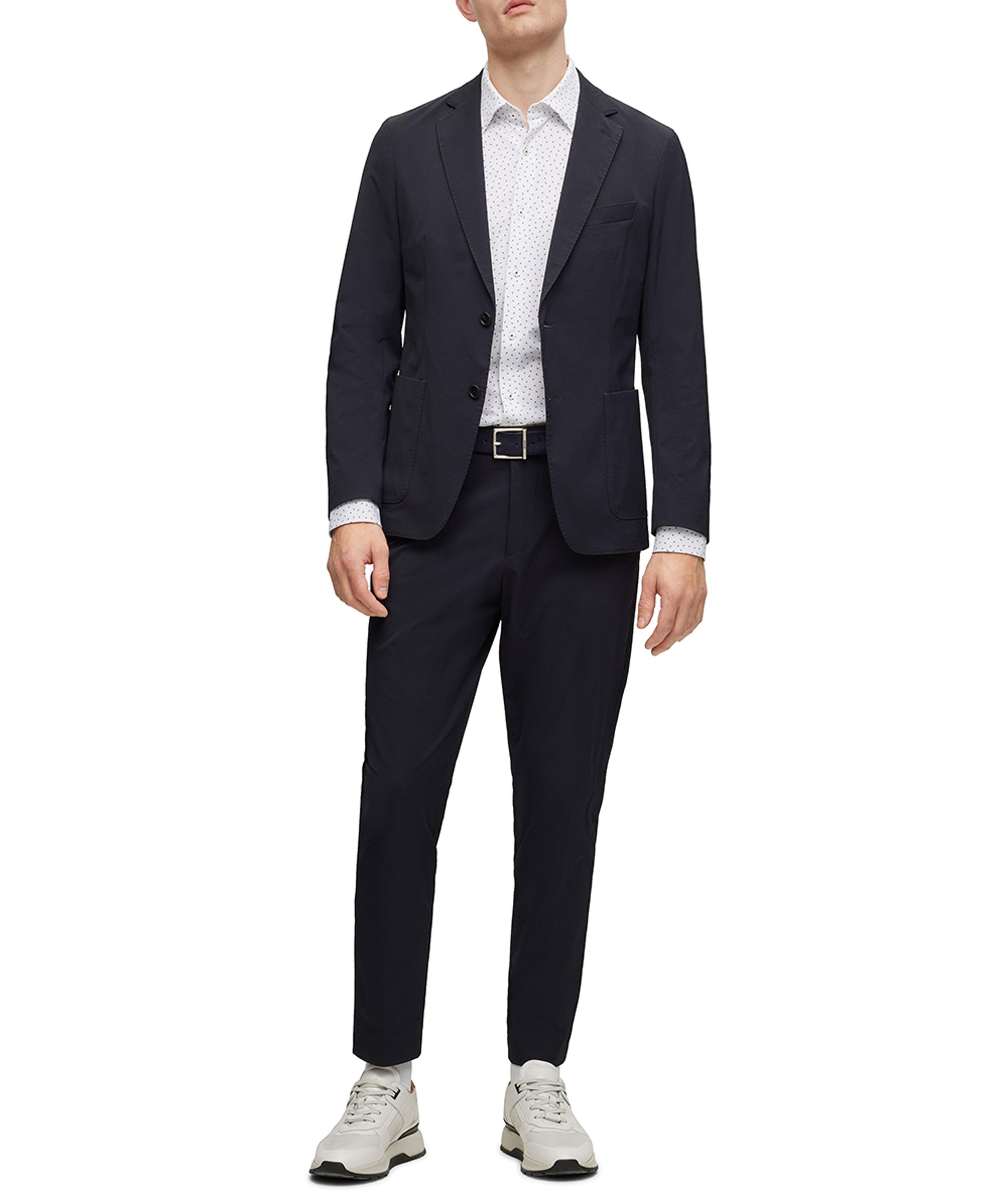 Chemise habillée à motif répété de coupe amincie image 5