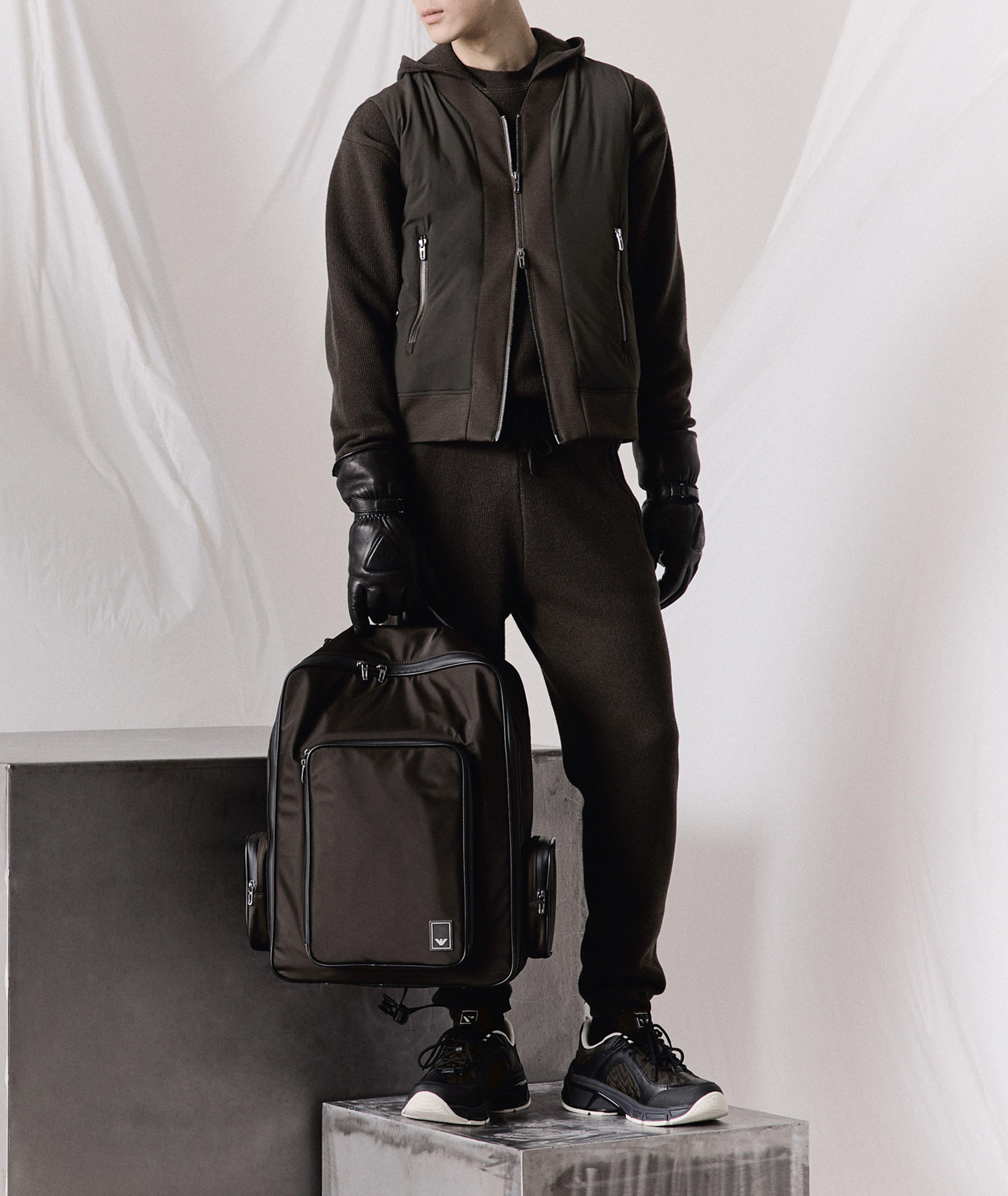 Thumbnail to select image 6