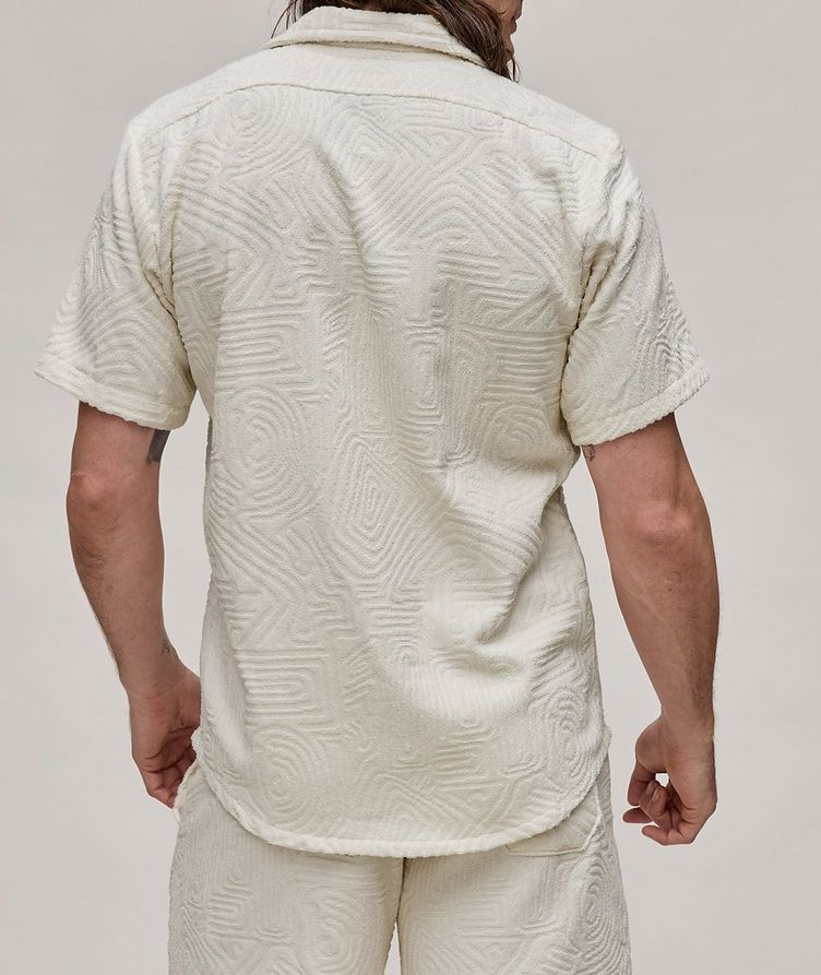 Chemise en coton bouclé à col cubain et à motif ondulé image 2