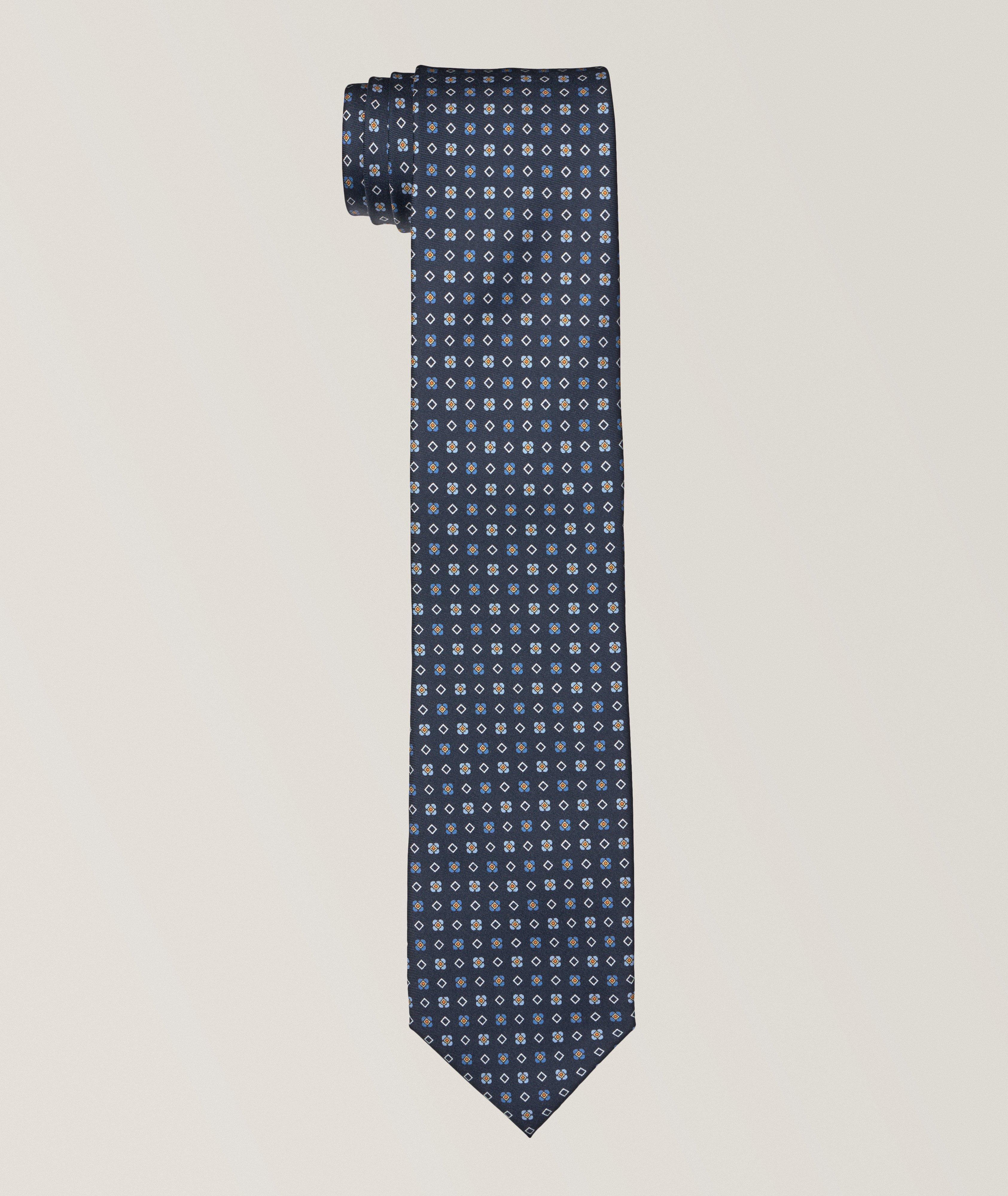 Cravate en soie à petit motif floral image 0