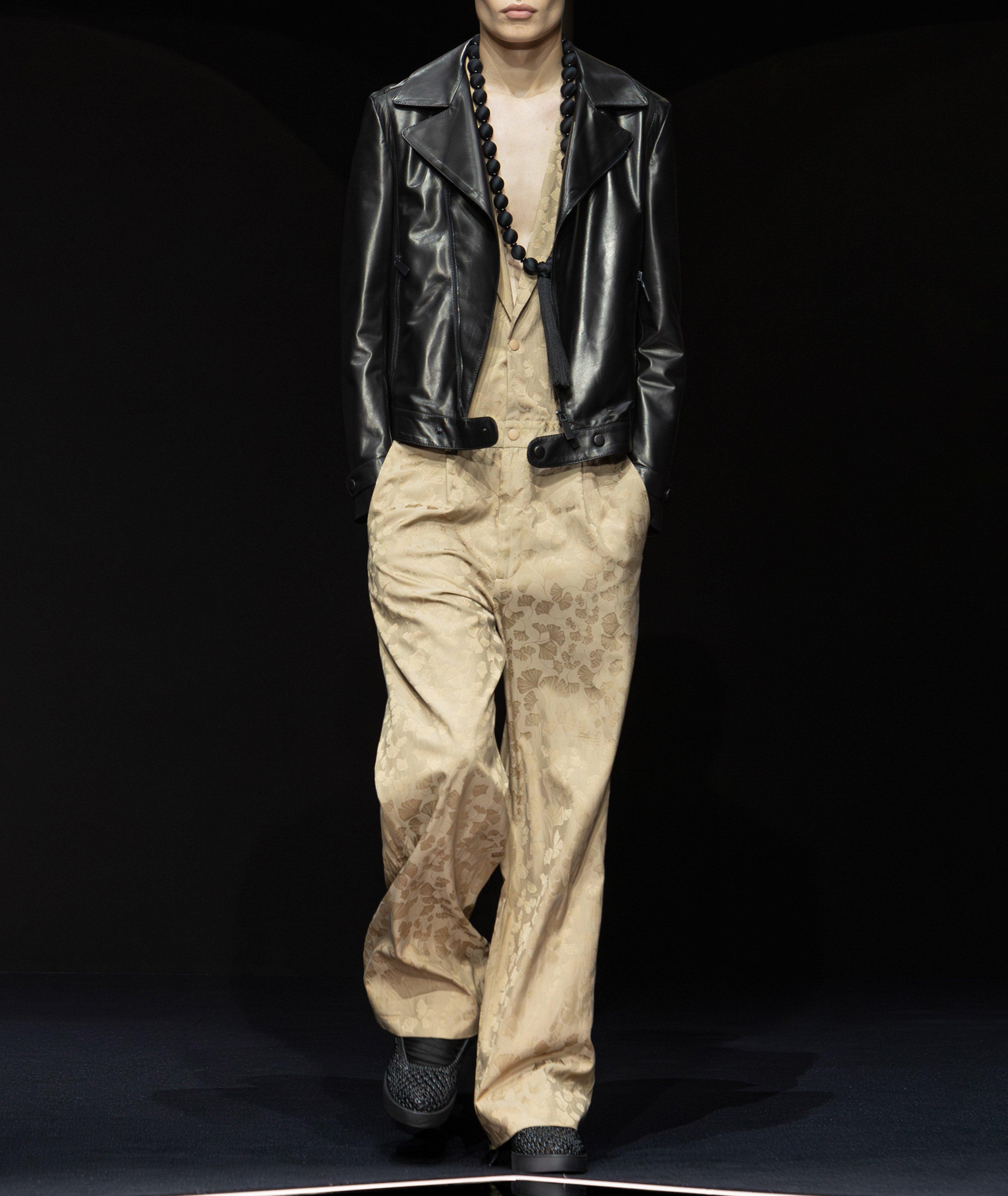 Thumbnail to select image 7