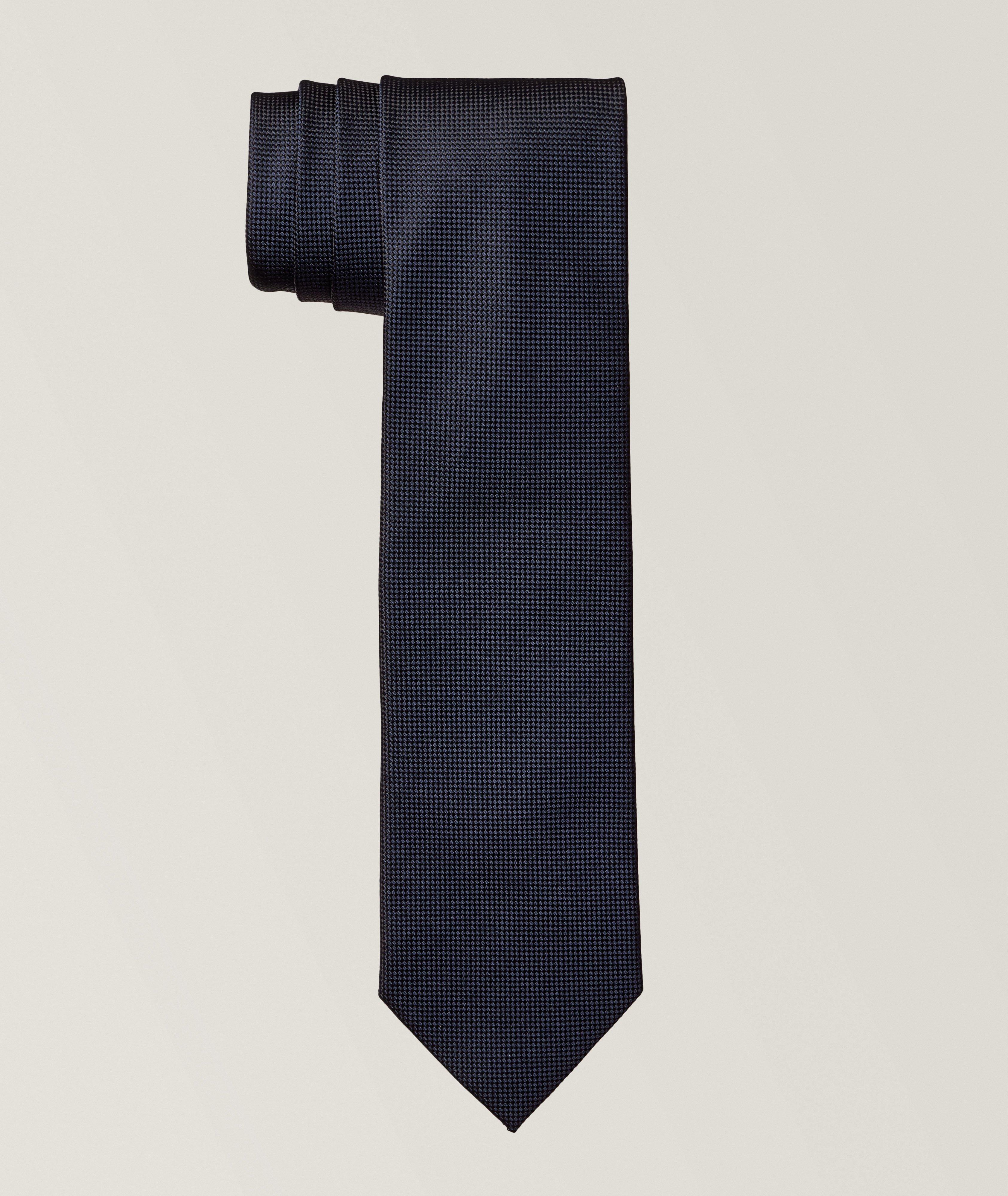 Cravate en soie à petit motif géométrique image 0