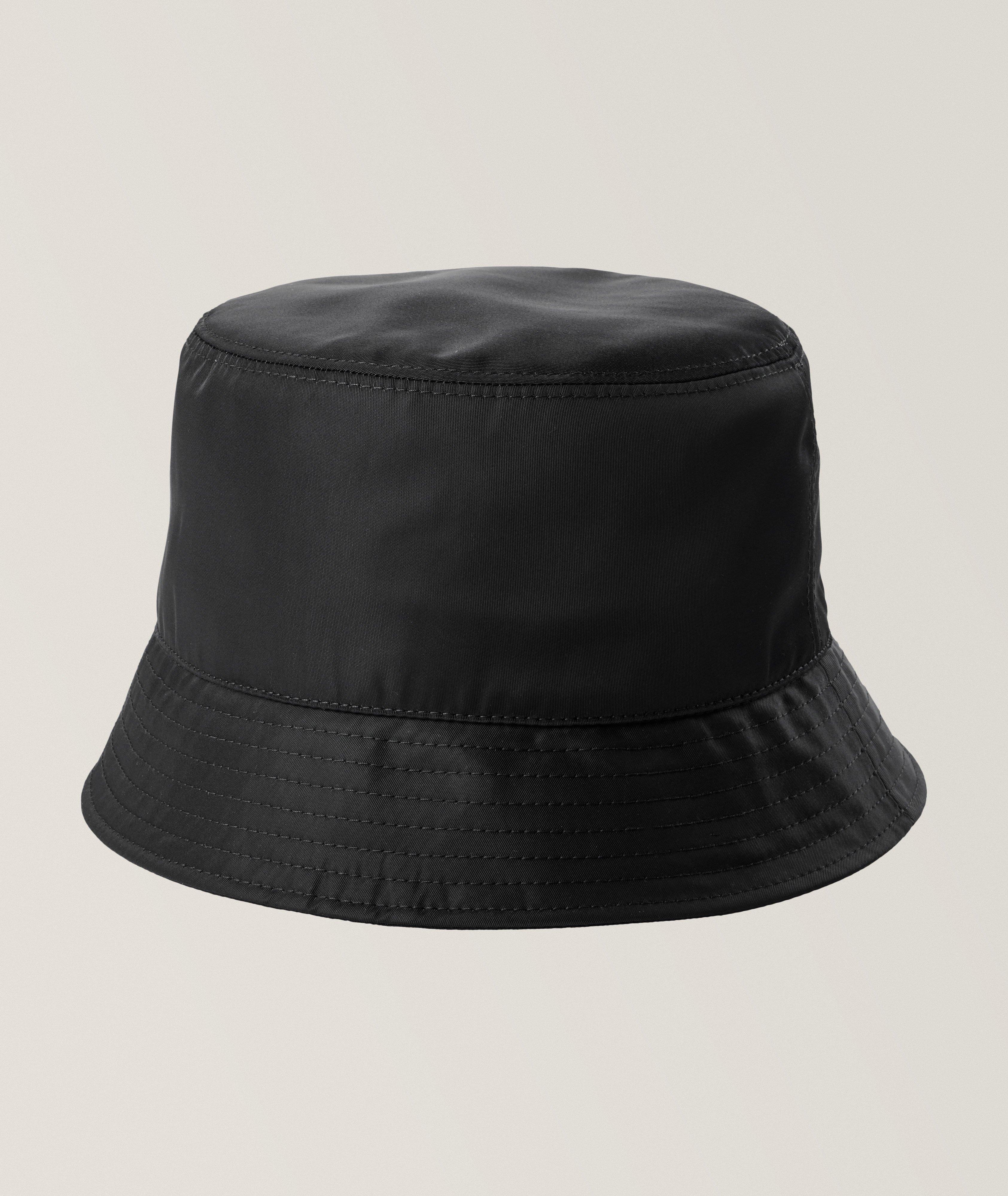 Chapeau cloche en nylon avec plaque de marque image 1