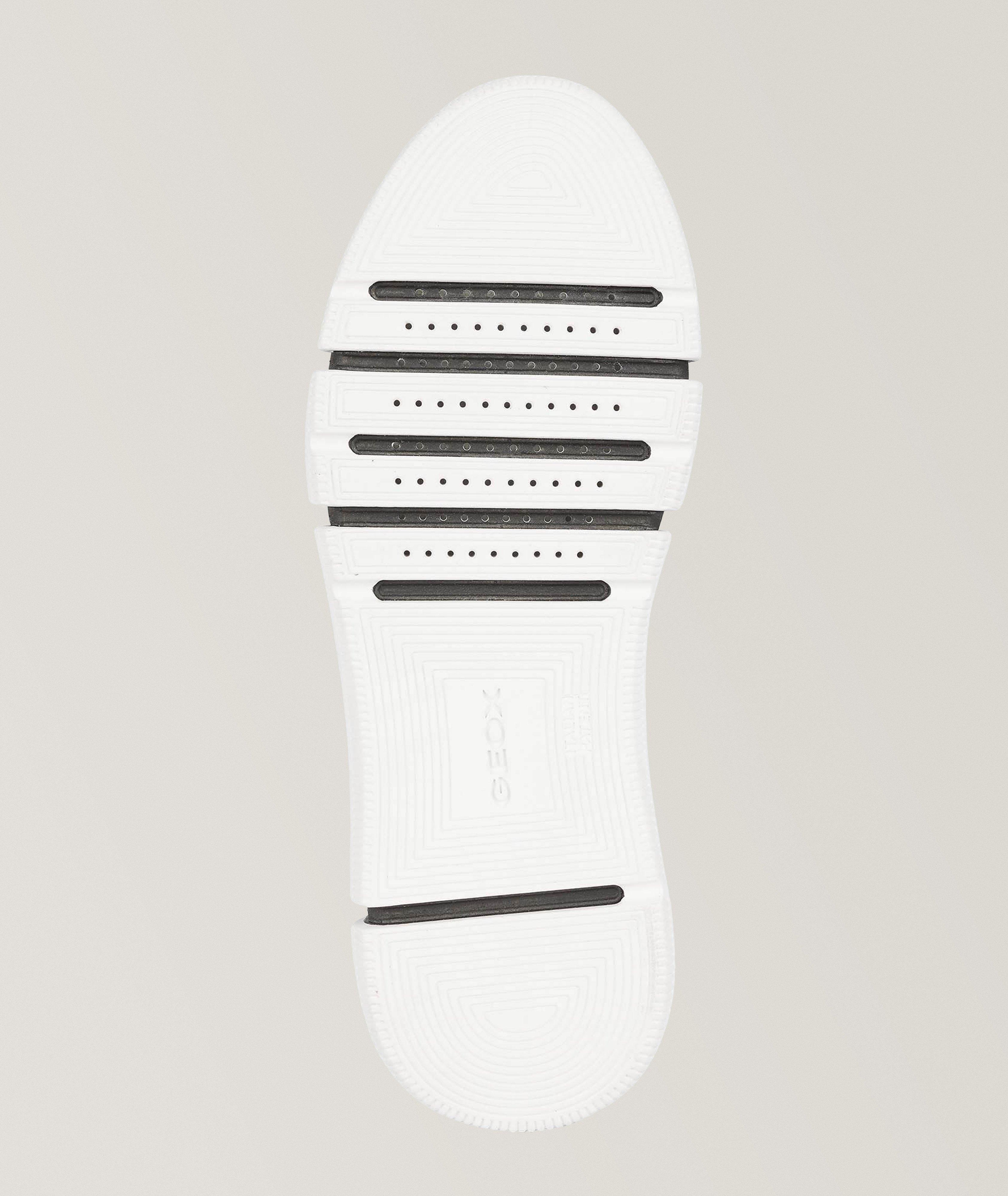 Thumbnail to select image 6