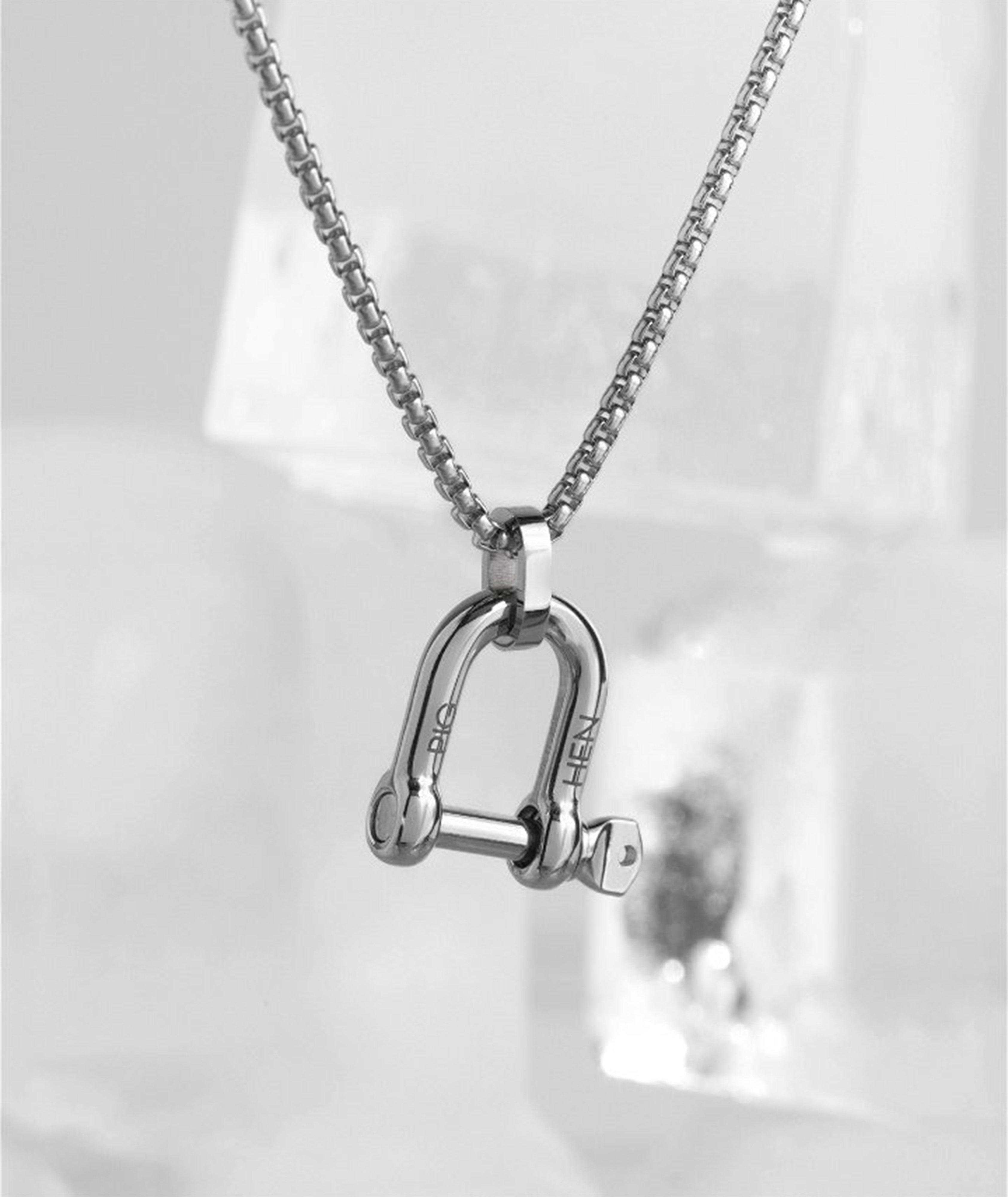 D-shackle Pendent Chain Necklace image 2